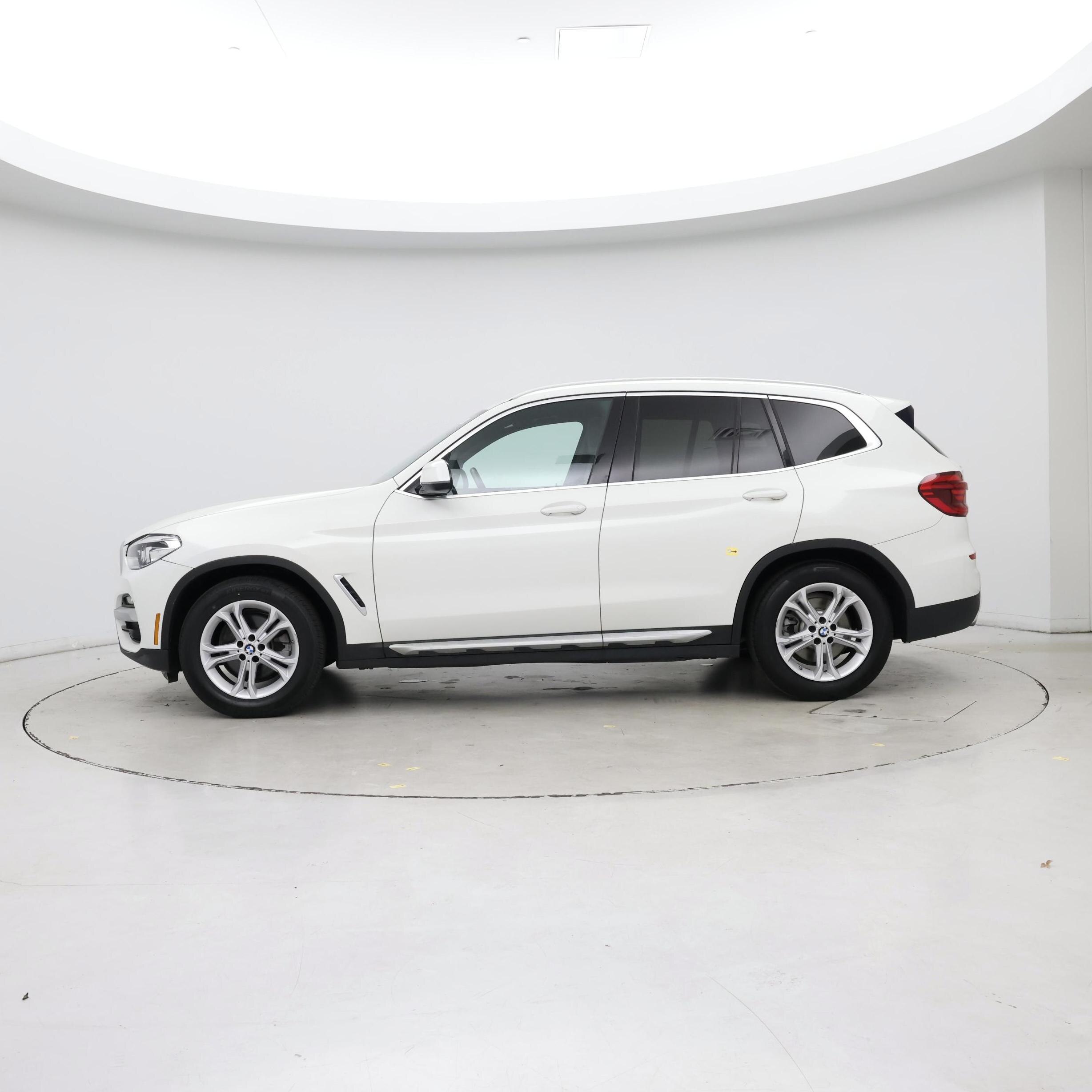 Thumbnail: 2021 BMW X3 - 3