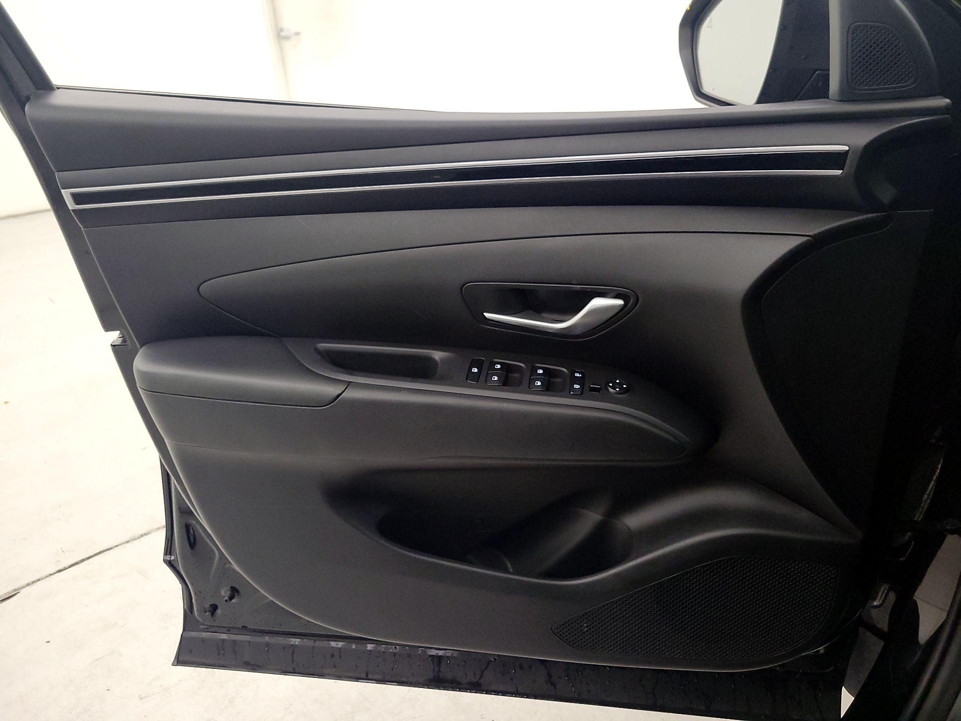 Thumbnail: 2023 Hyundai Tucson - 12