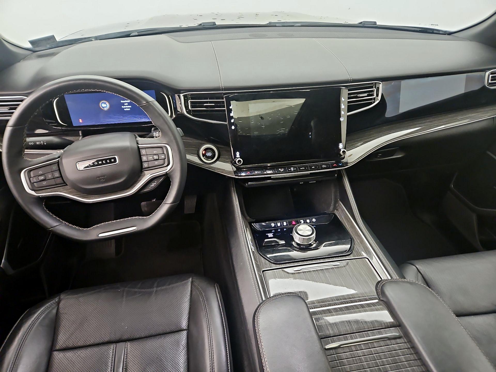 Thumbnail: 2022 Jeep Wagoneer - 9