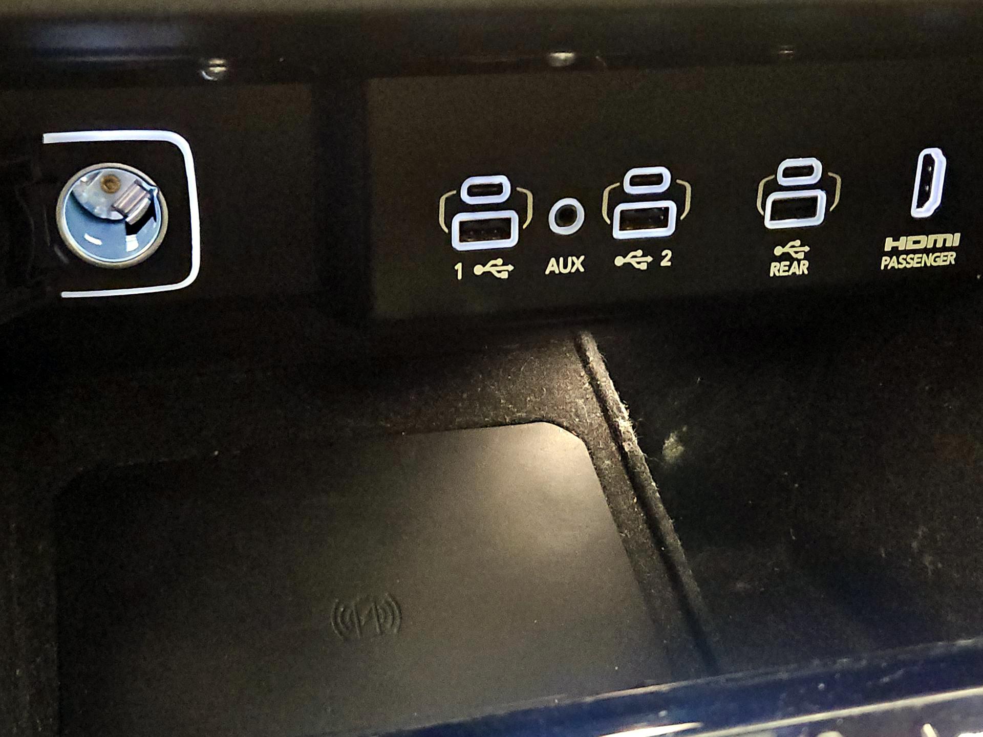 Thumbnail: 2022 Jeep Wagoneer - 19