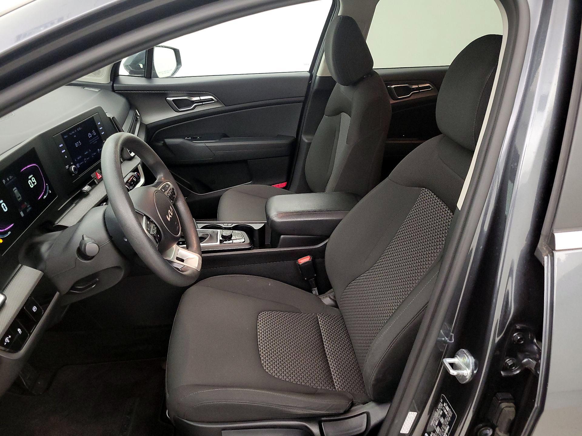 Thumbnail: 2023 Kia Sportage - 11