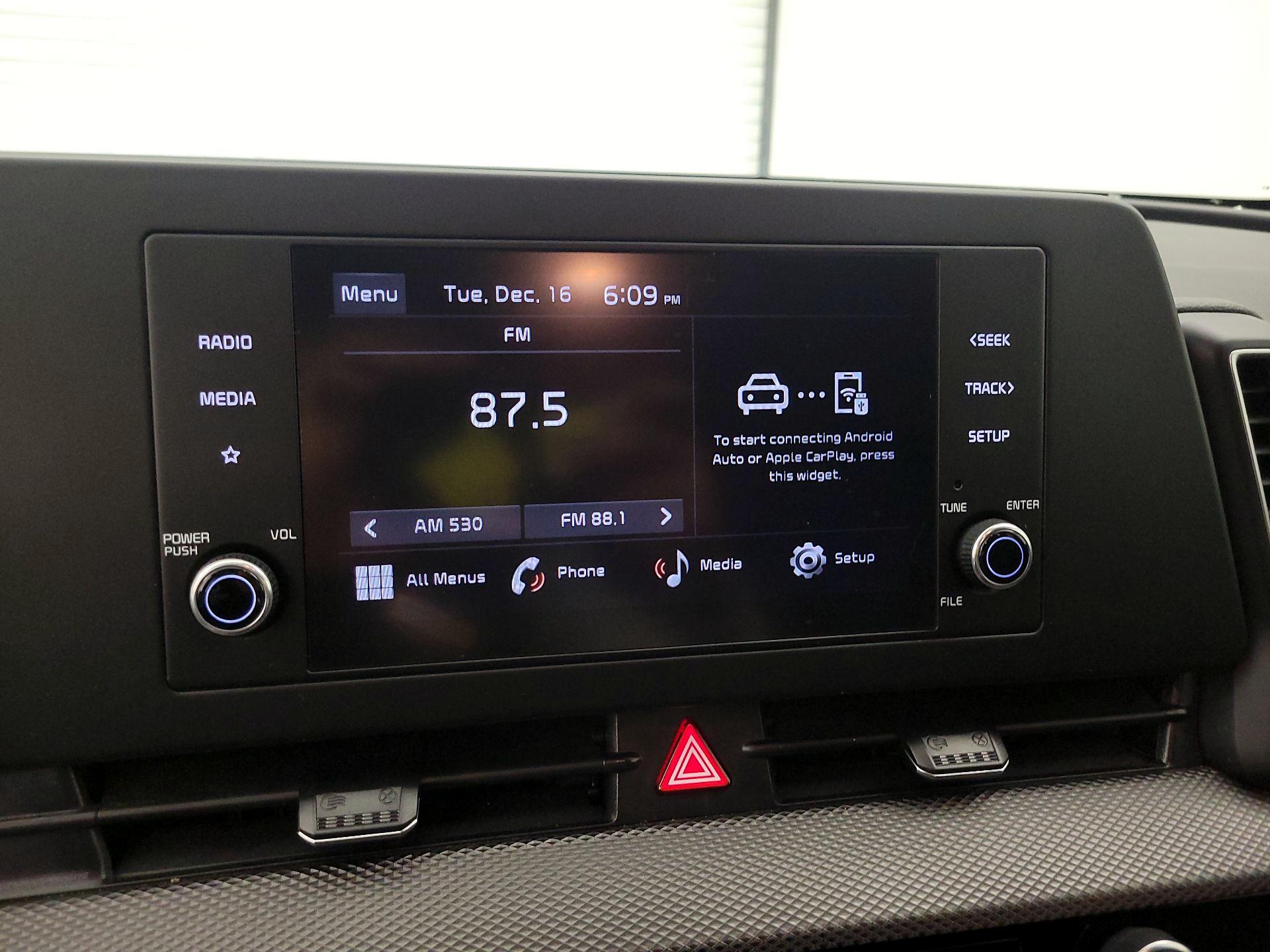 Thumbnail: 2023 Kia Sportage - 15