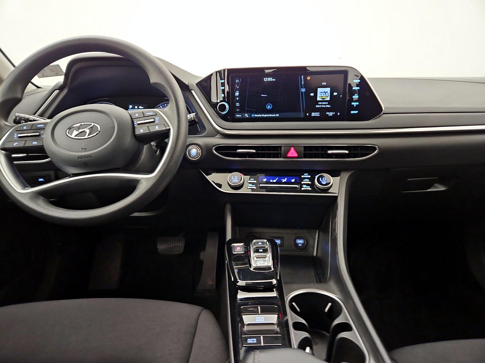 Thumbnail: 2023 Hyundai Sonata - 9