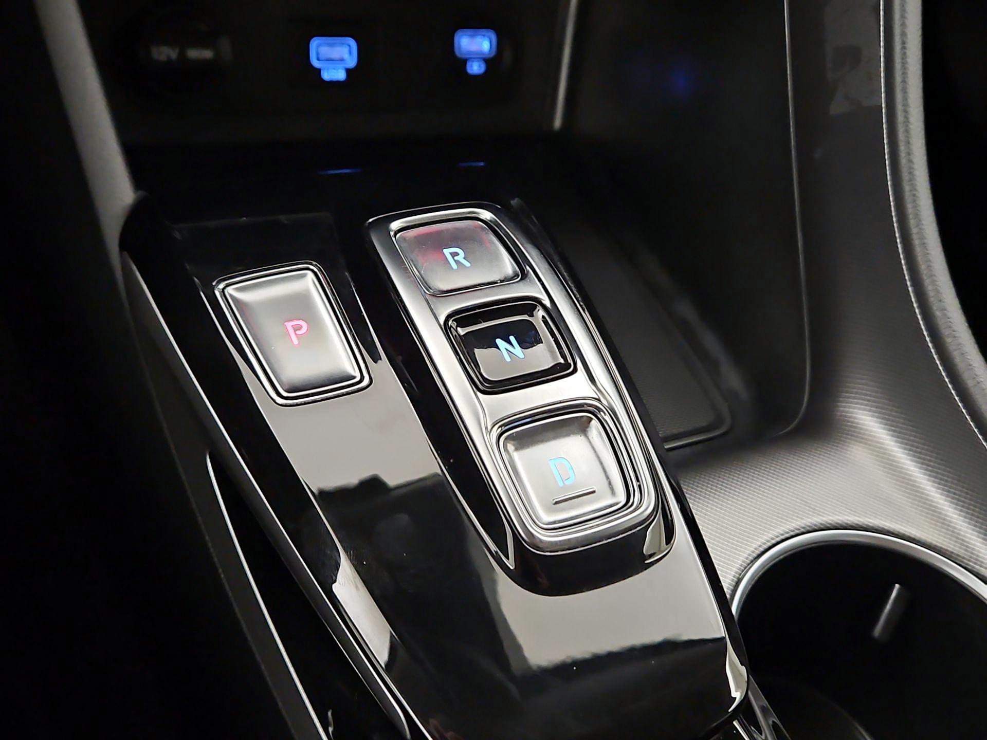 Thumbnail: 2023 Hyundai Sonata - 18