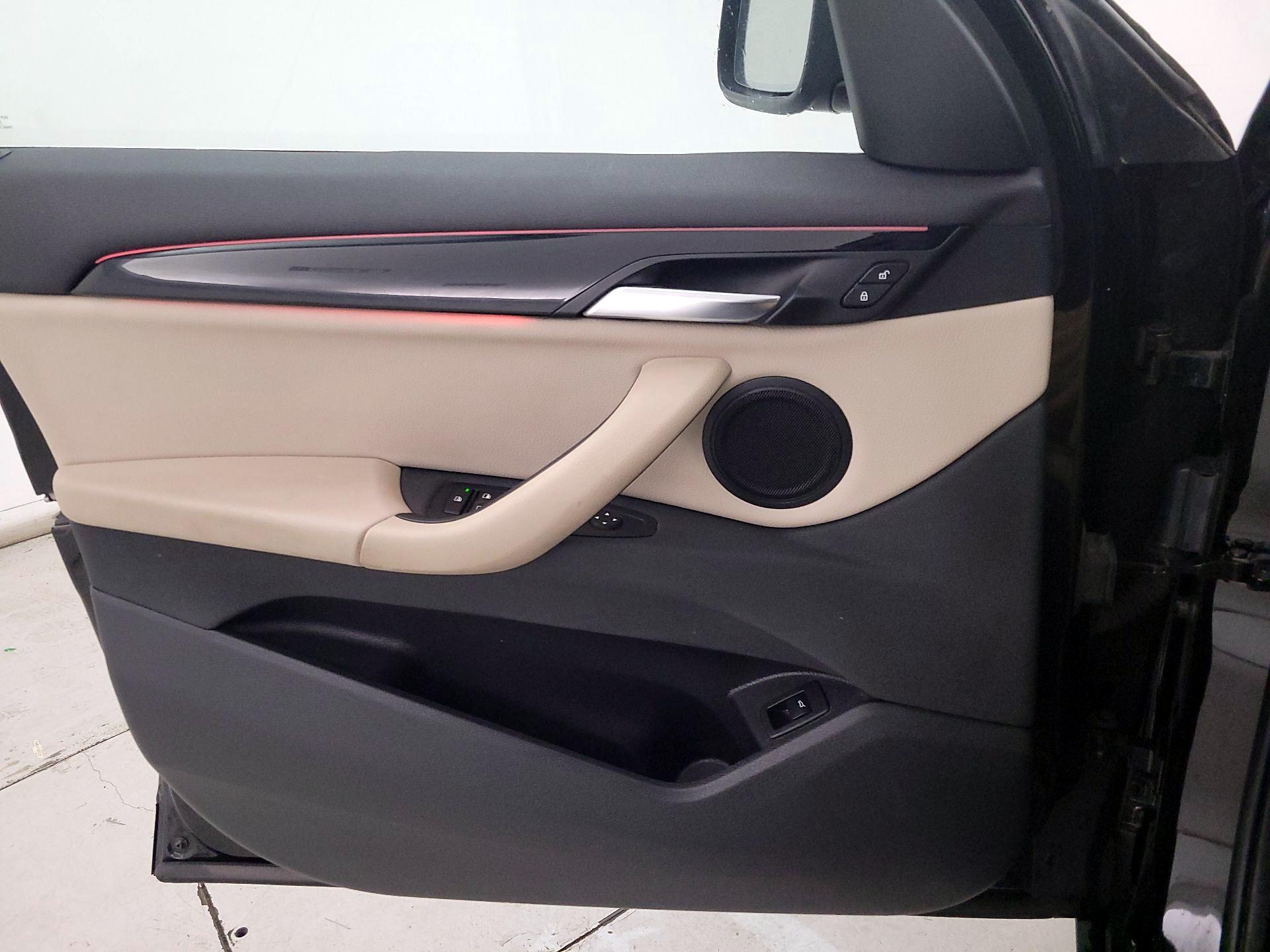 Thumbnail: 2022 BMW X1 - 12