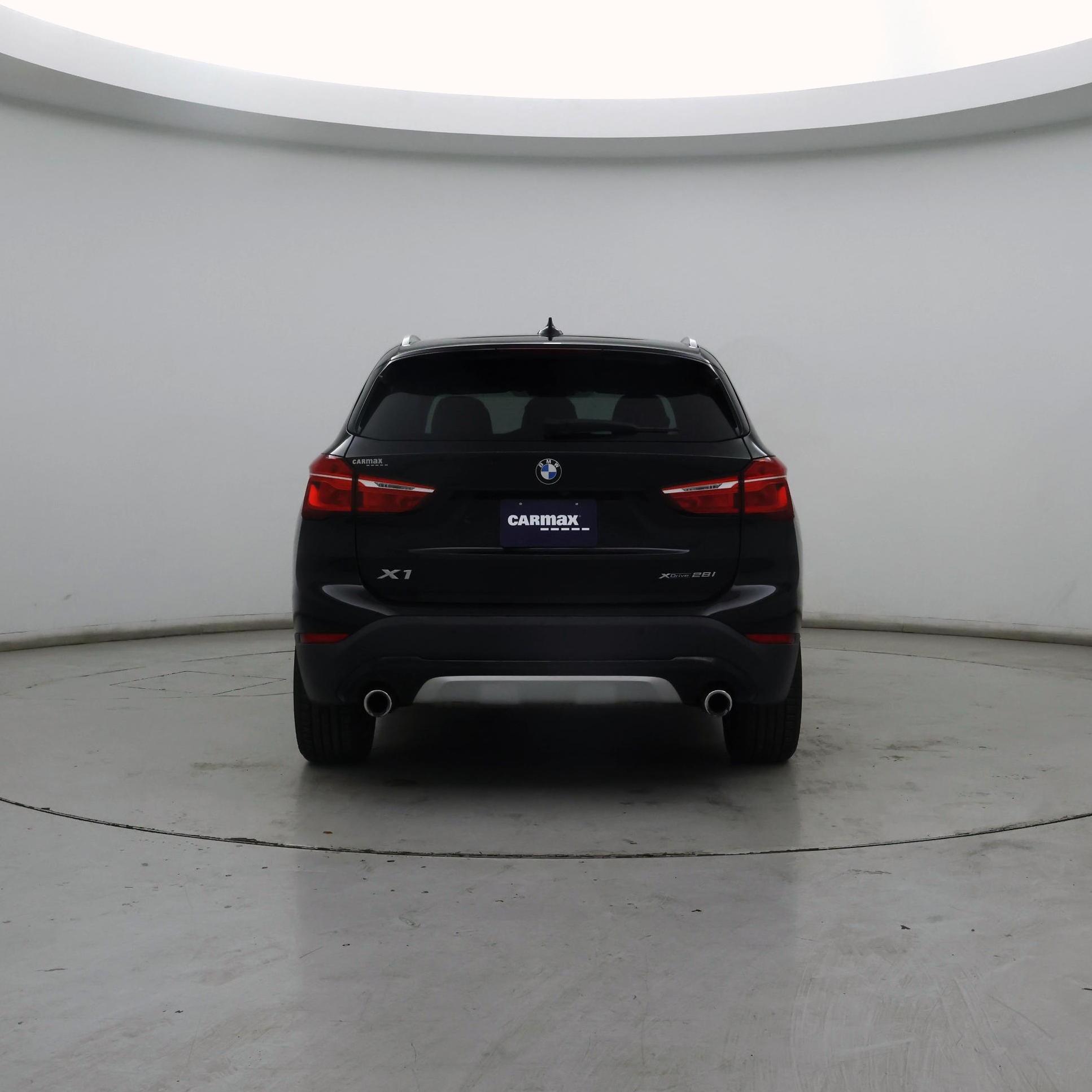 Thumbnail: 2022 BMW X1 - 6