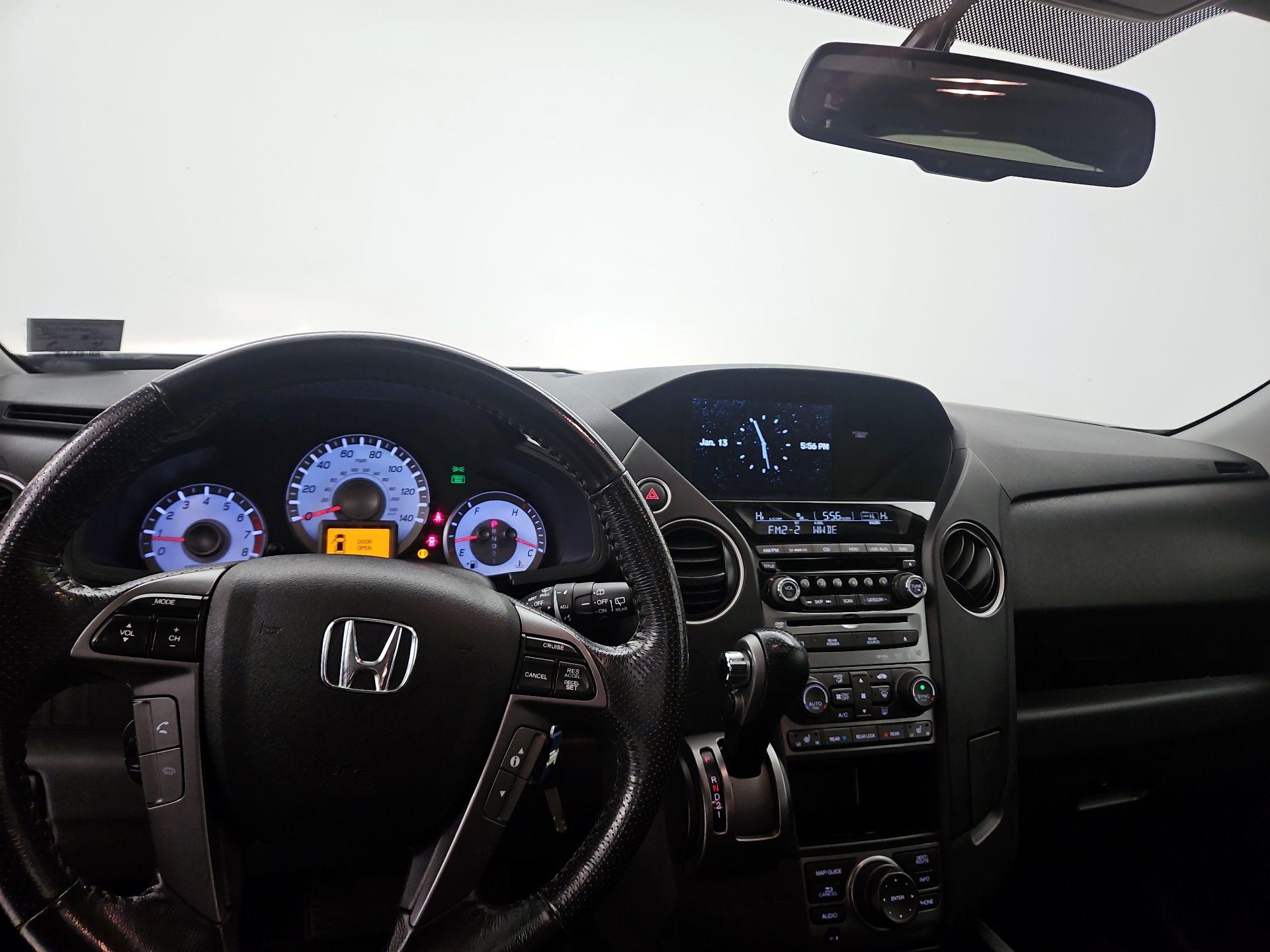 Thumbnail: 2015 Honda Pilot - 9