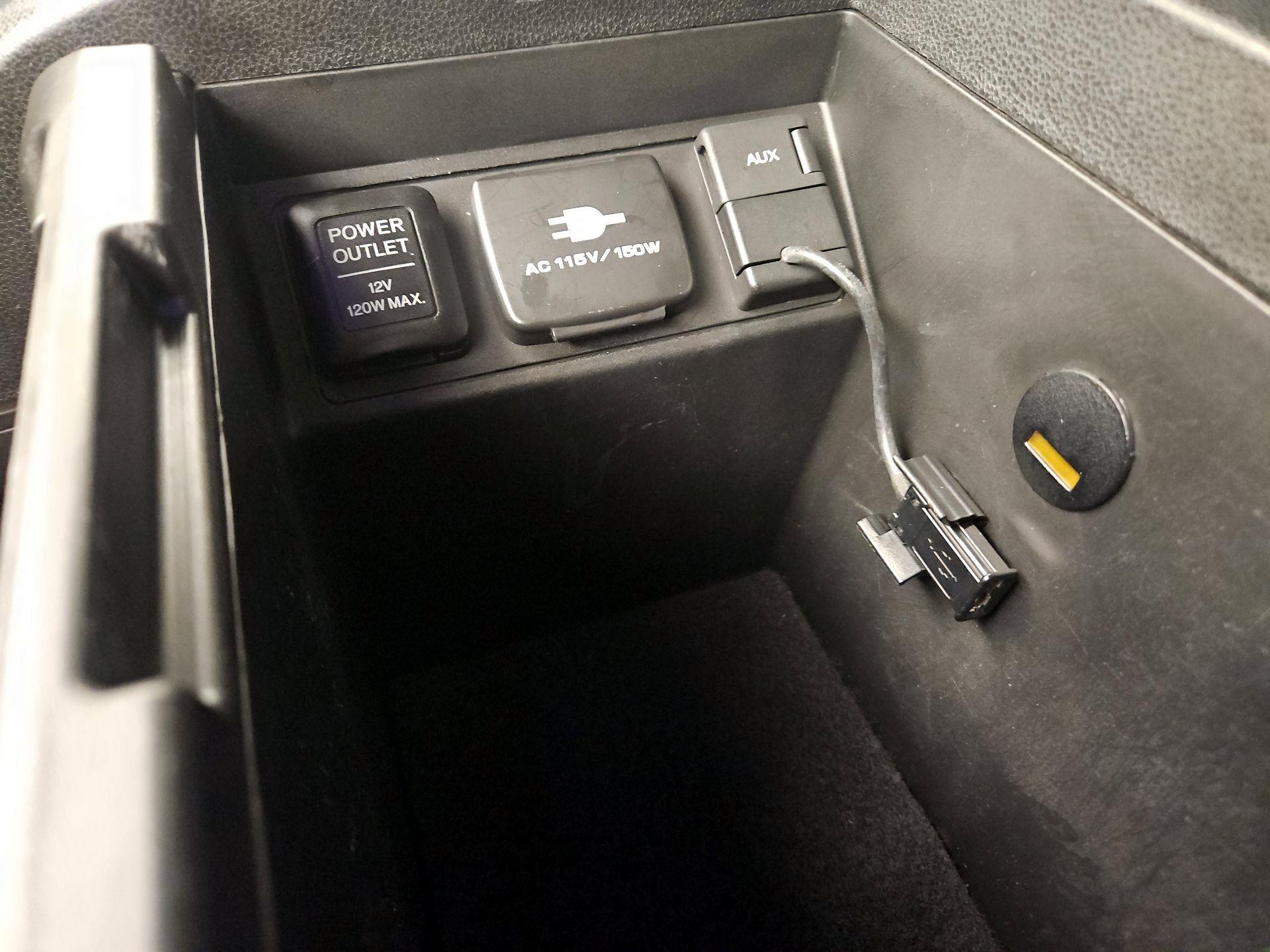 Thumbnail: 2015 Honda Pilot - 18