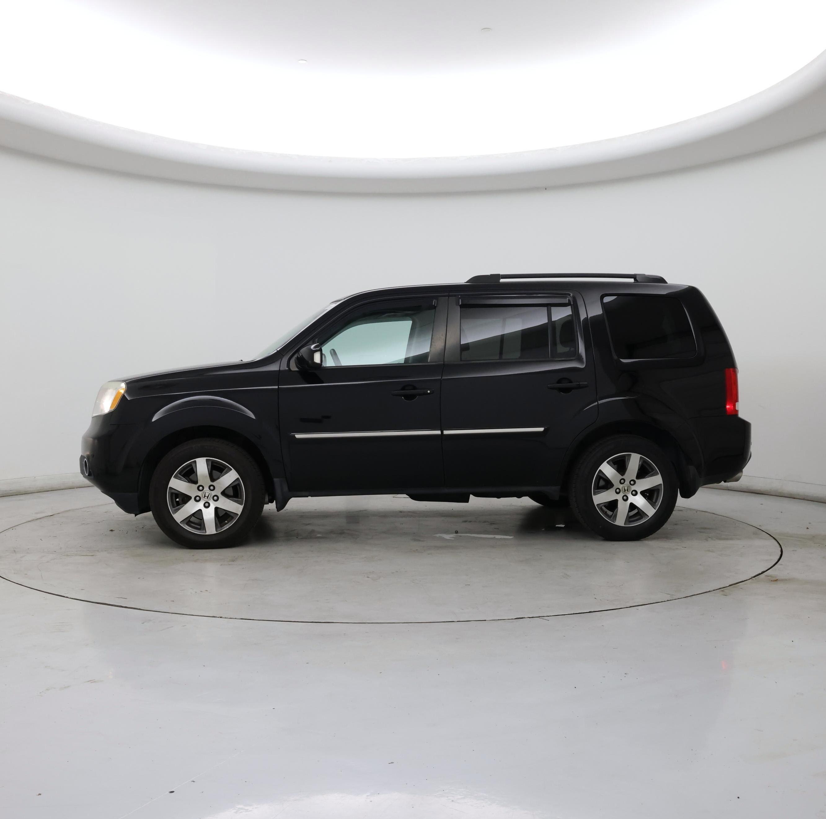 Thumbnail: 2015 Honda Pilot - 3