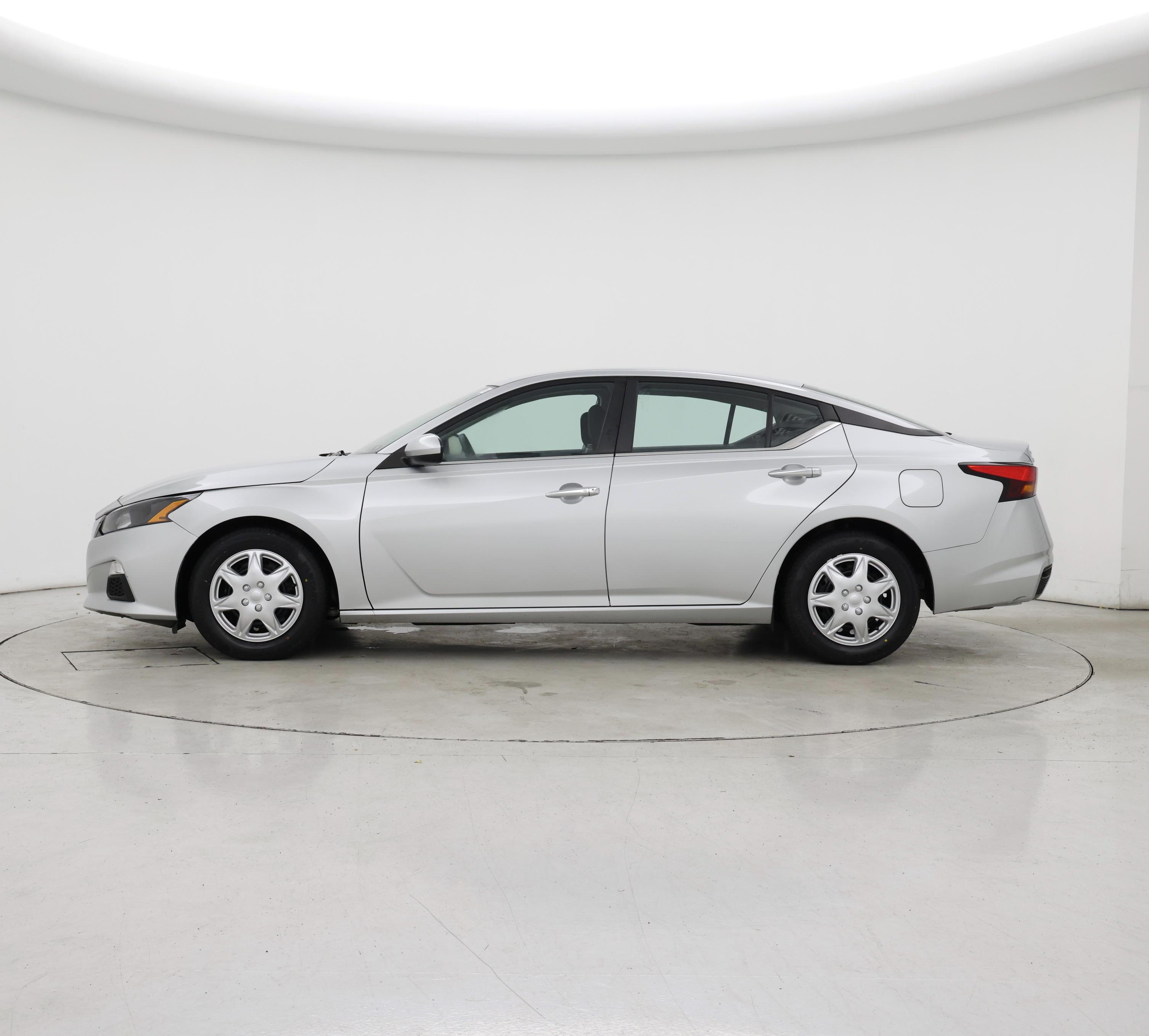 Thumbnail: 2022 Nissan Altima - 3