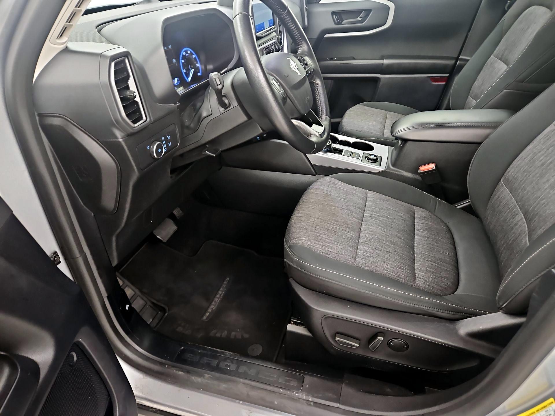 Thumbnail: 2022 Ford Bronco Sport - 11