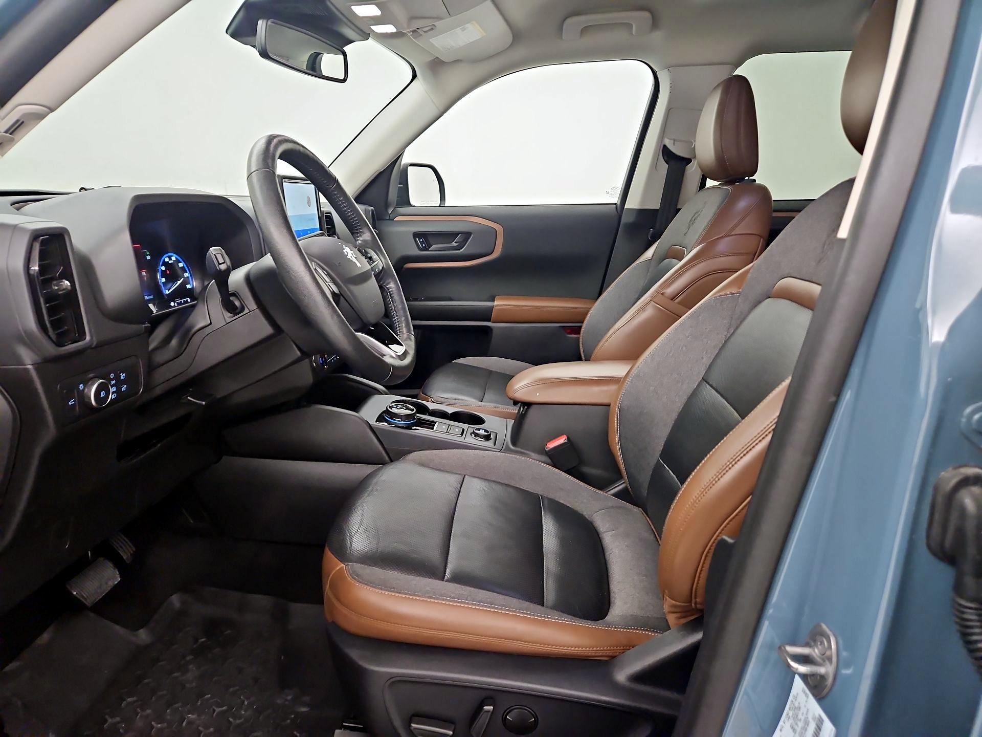 Thumbnail: 2022 Ford Bronco Sport - 11