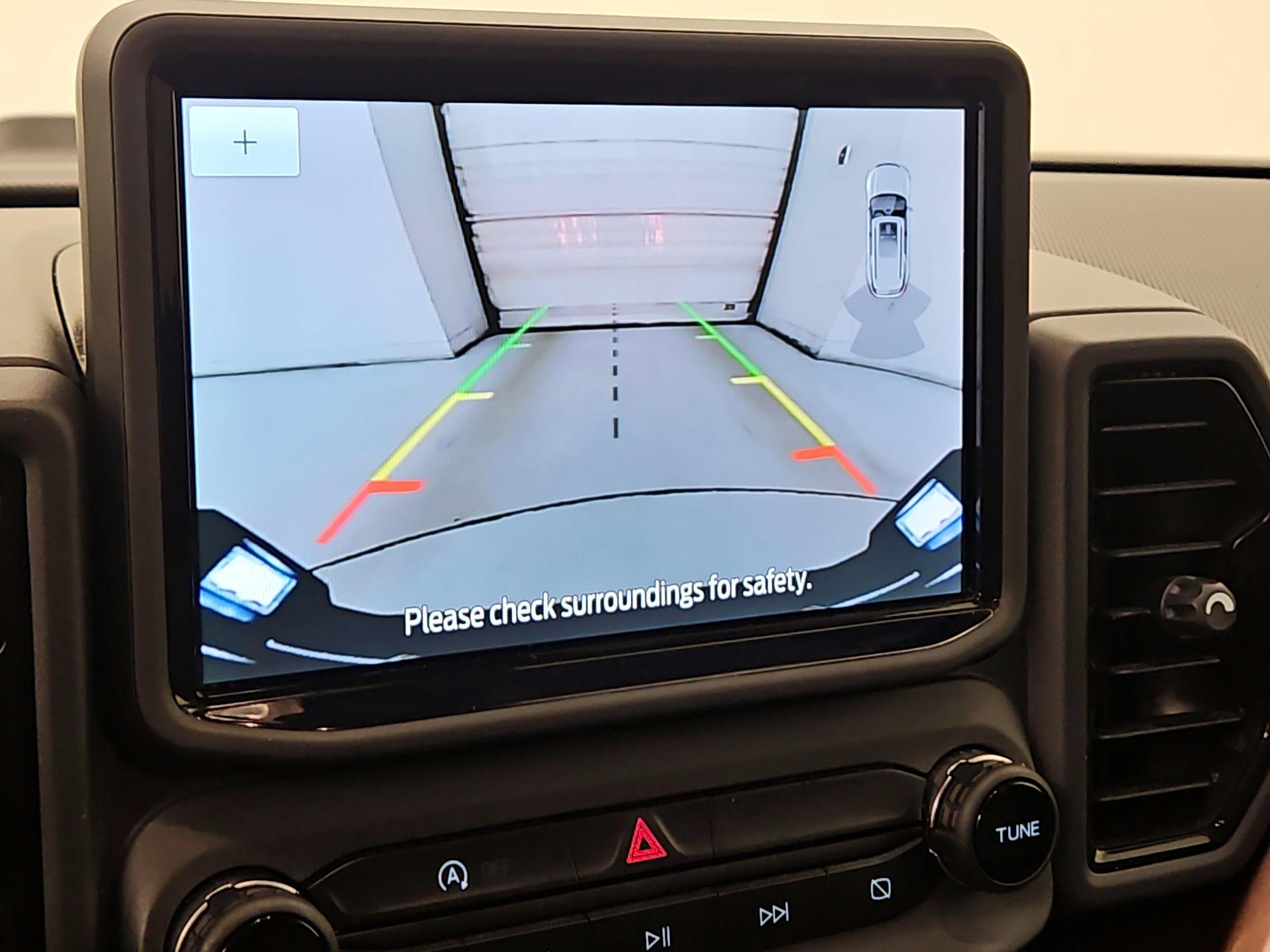 Thumbnail: 2022 Ford Bronco Sport - 14