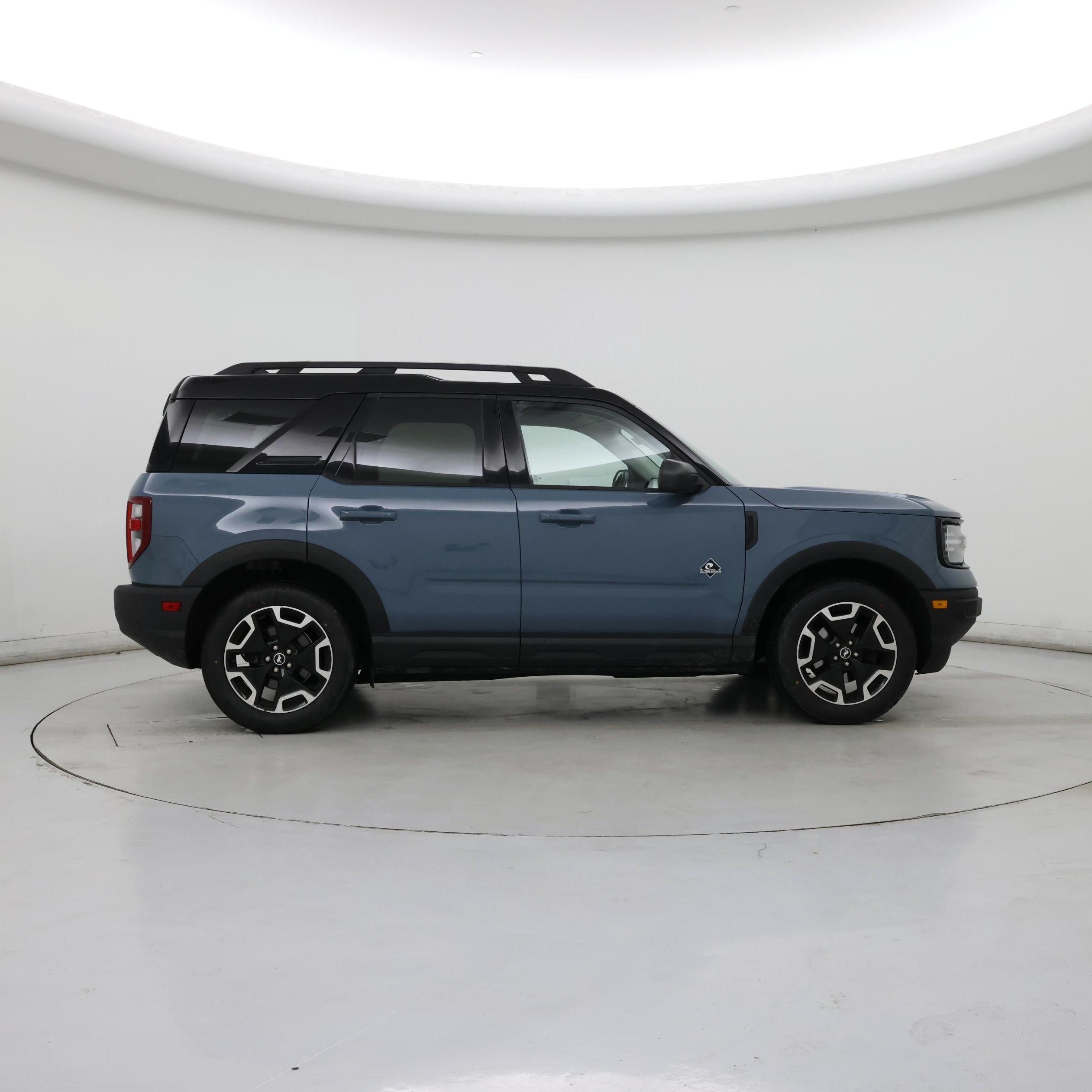 Thumbnail: 2022 Ford Bronco Sport - 7