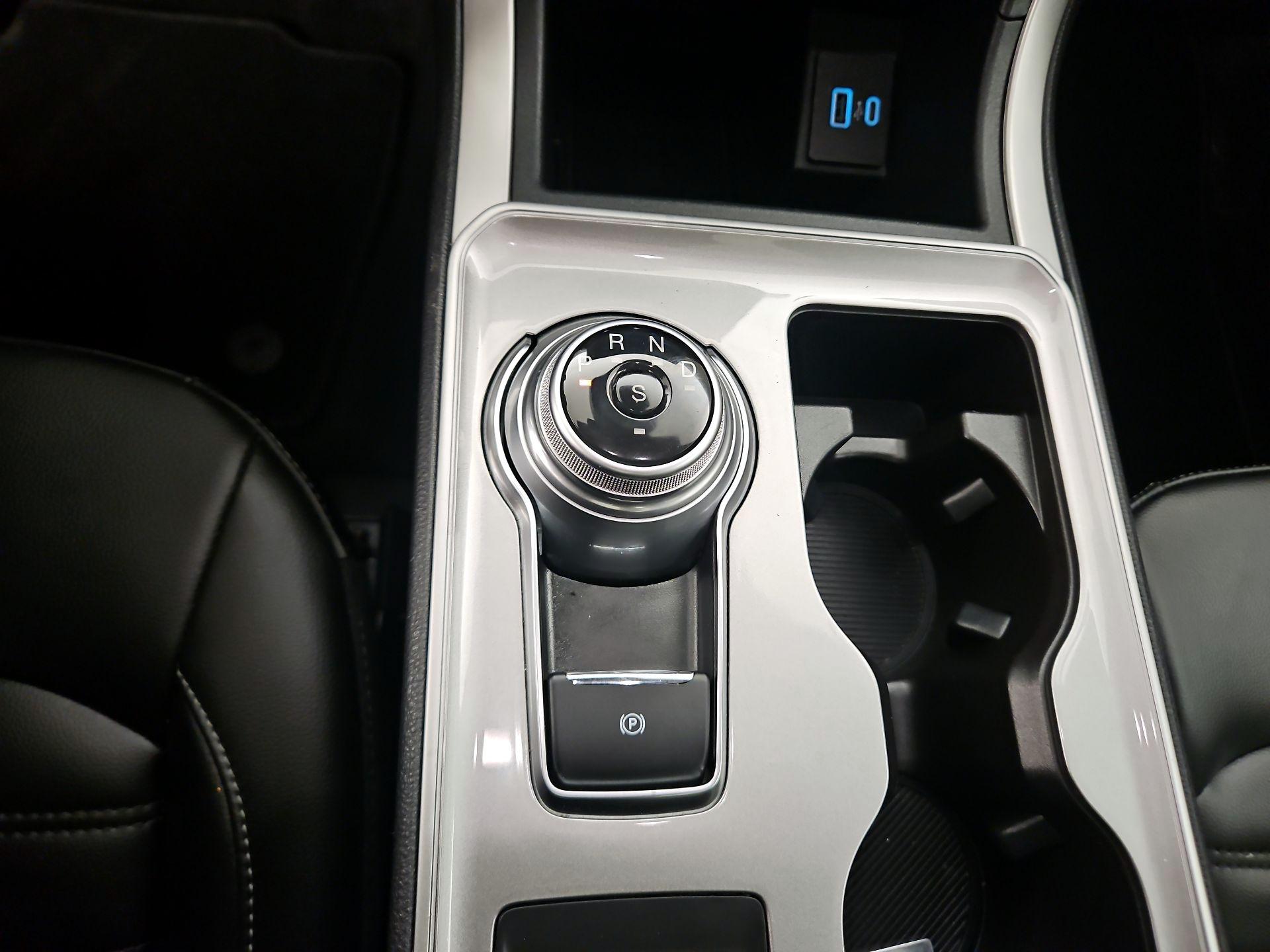 Thumbnail: 2024 Ford Edge - 18