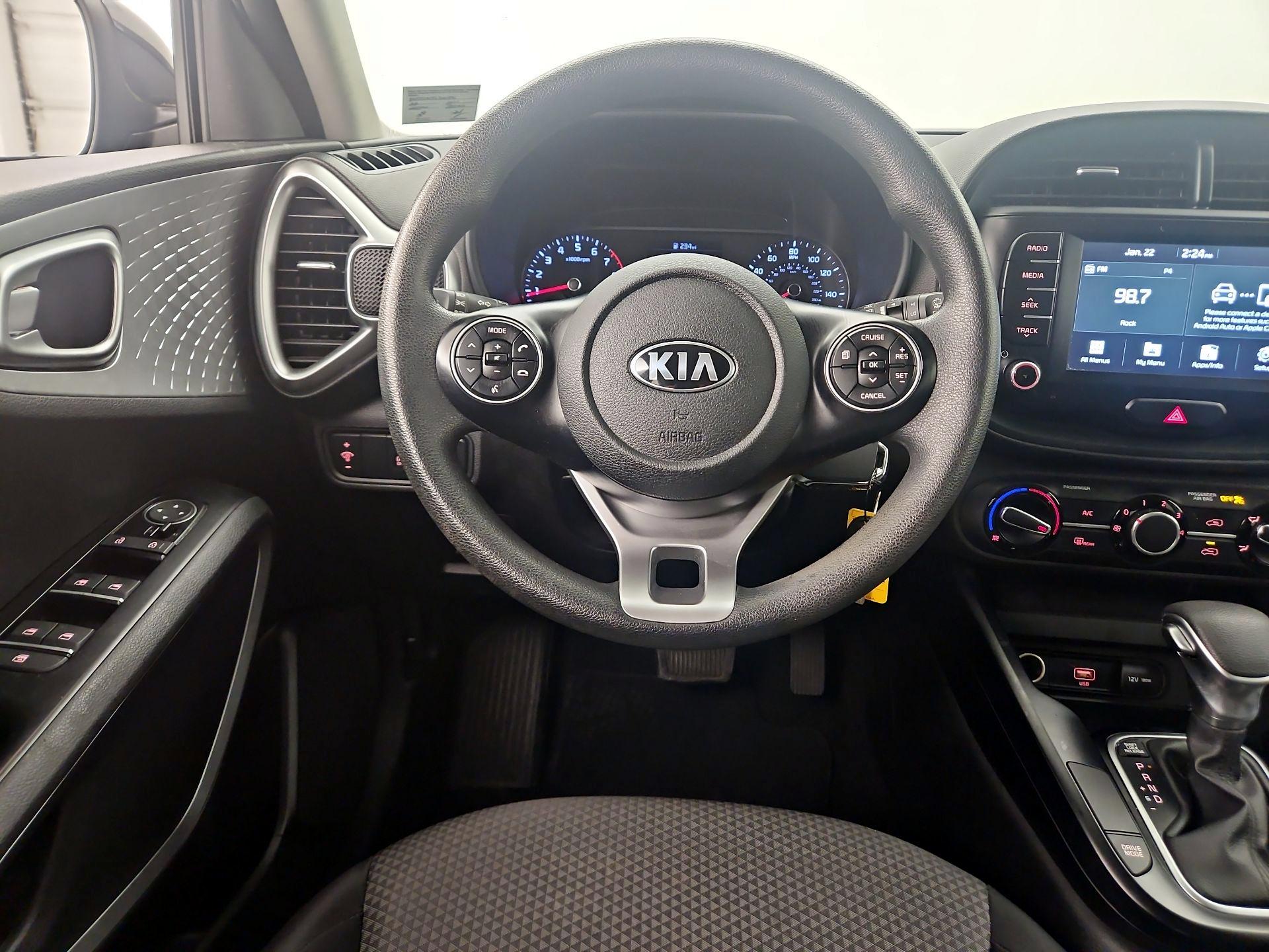 Thumbnail: 2020 Kia Soul - 10