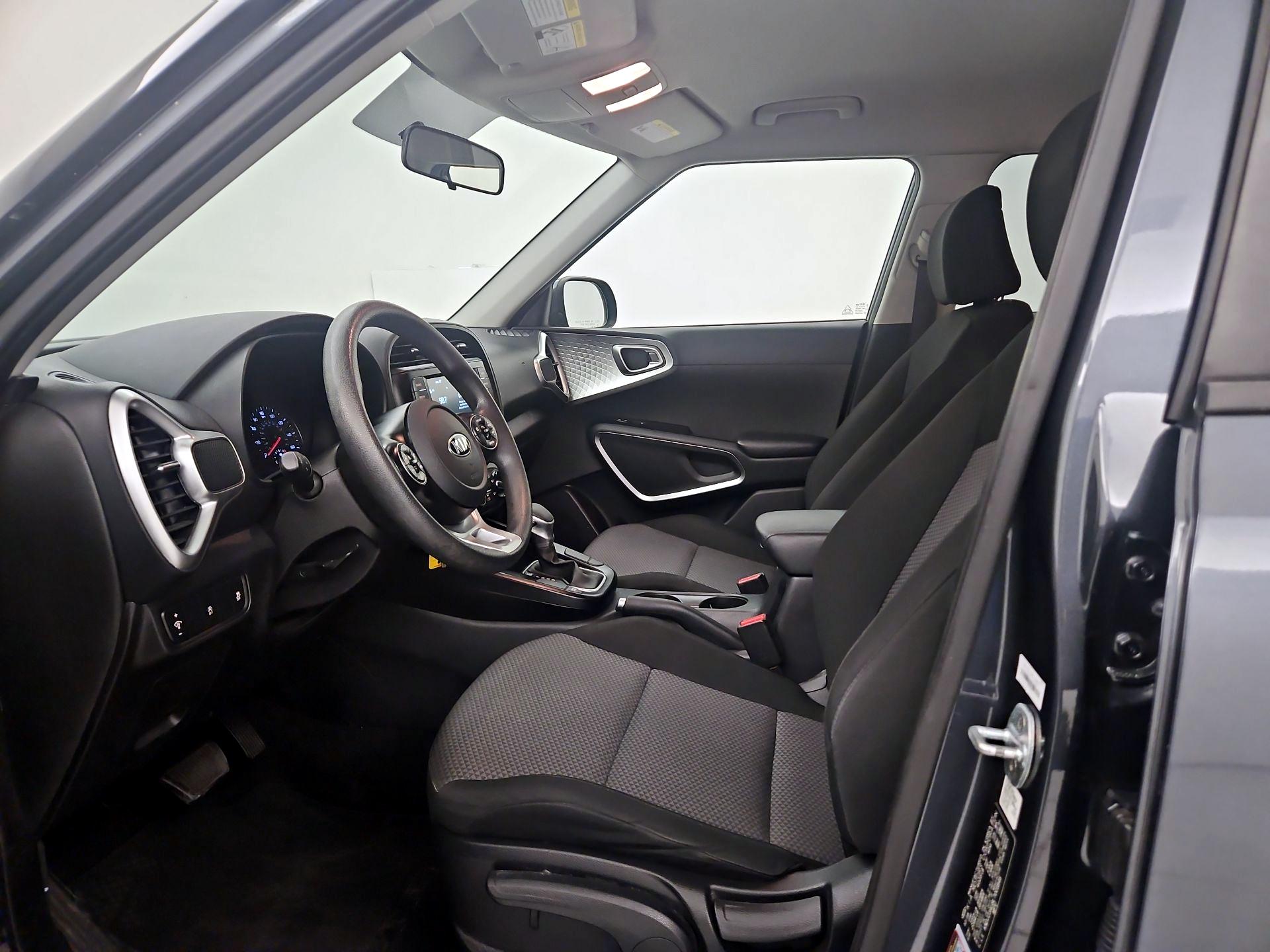 Thumbnail: 2020 Kia Soul - 11