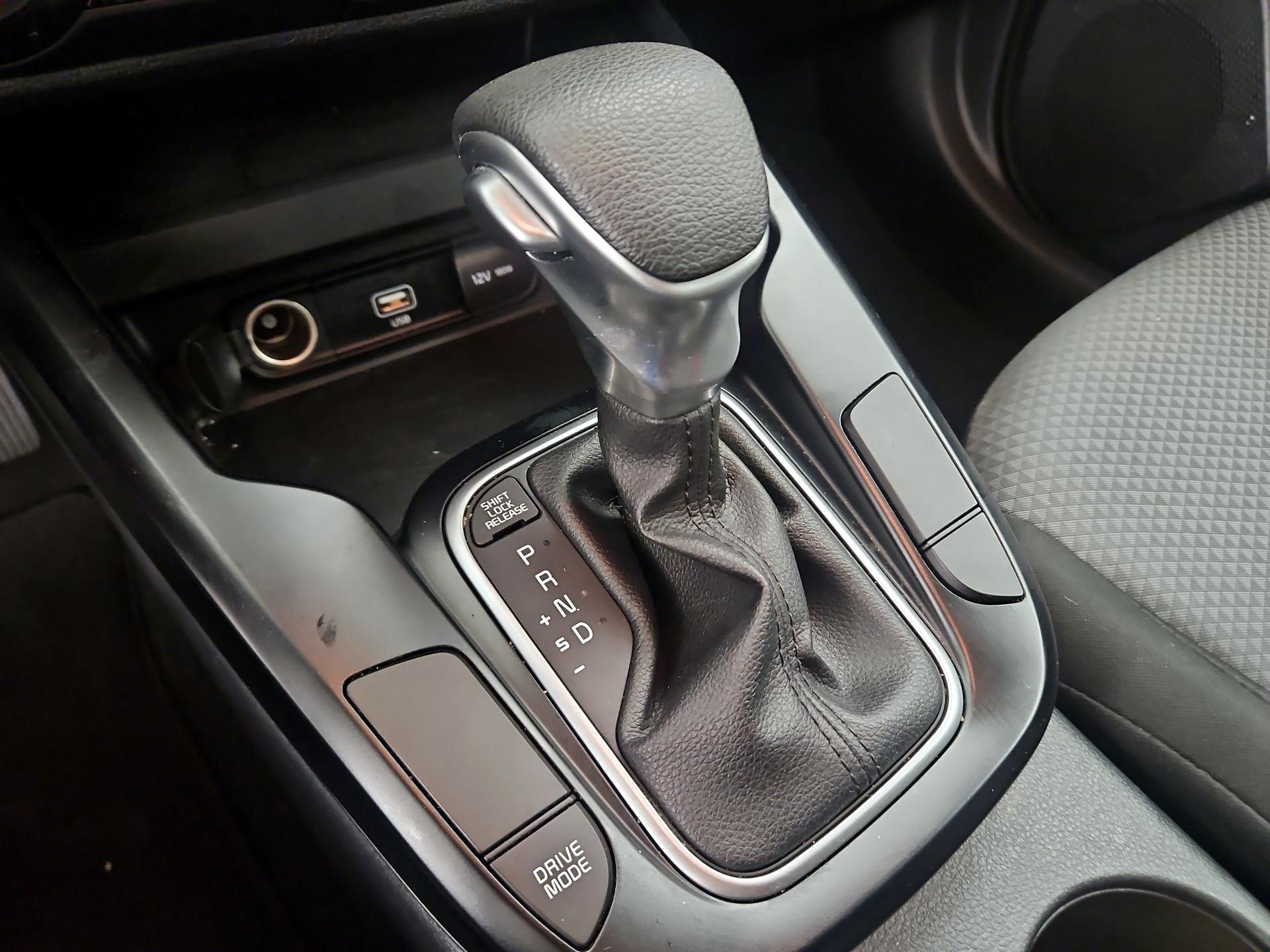 Thumbnail: 2020 Kia Soul - 17