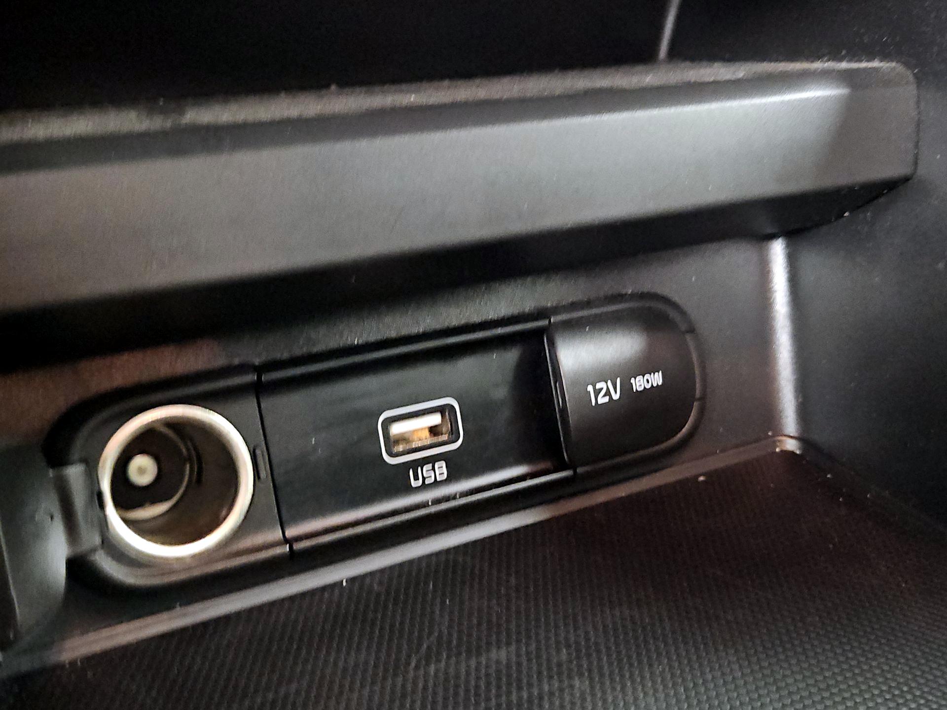 Thumbnail: 2020 Kia Soul - 18