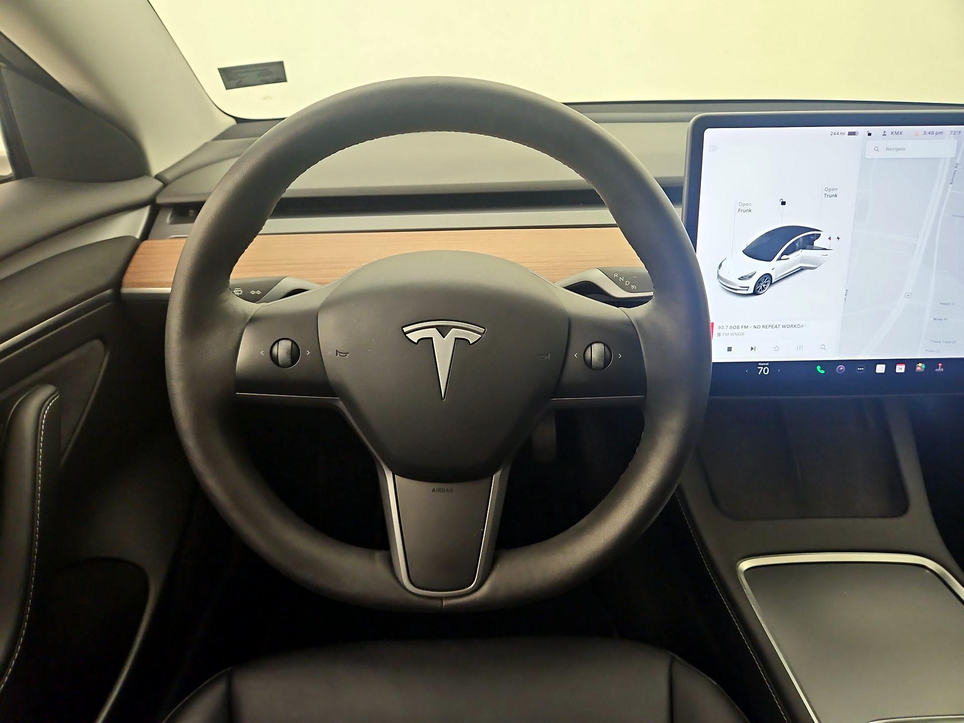 Thumbnail: 2022 Tesla Model 3 - 10