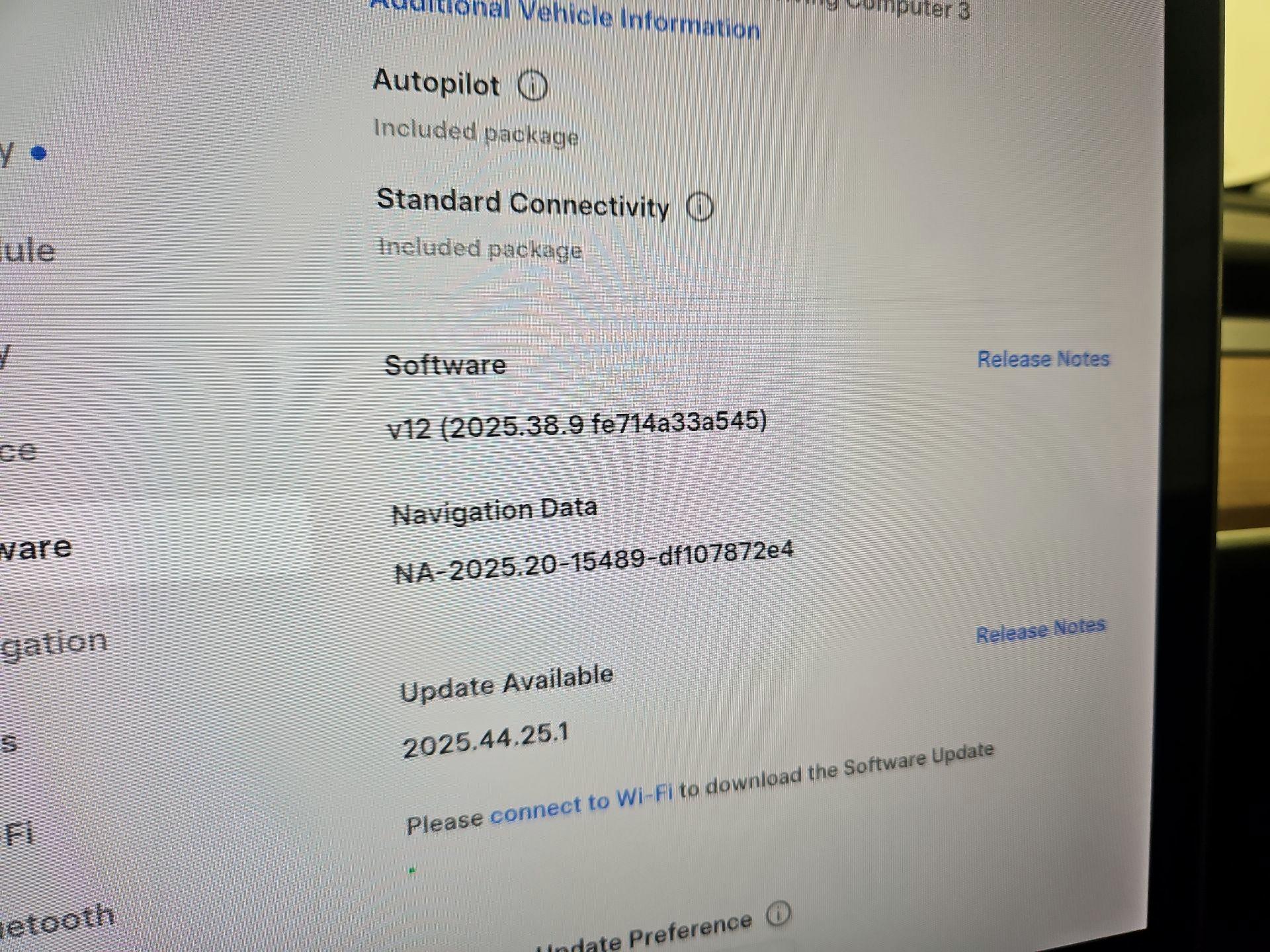 Thumbnail: 2022 Tesla Model 3 - 13