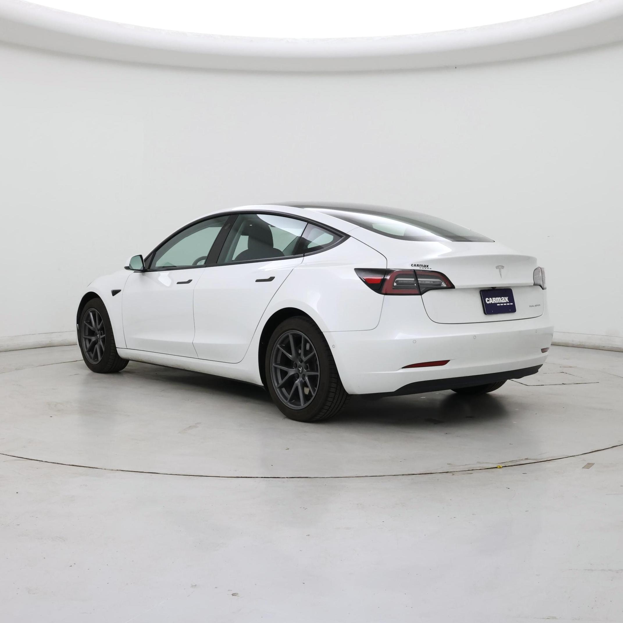 Thumbnail: 2022 Tesla Model 3 - 2