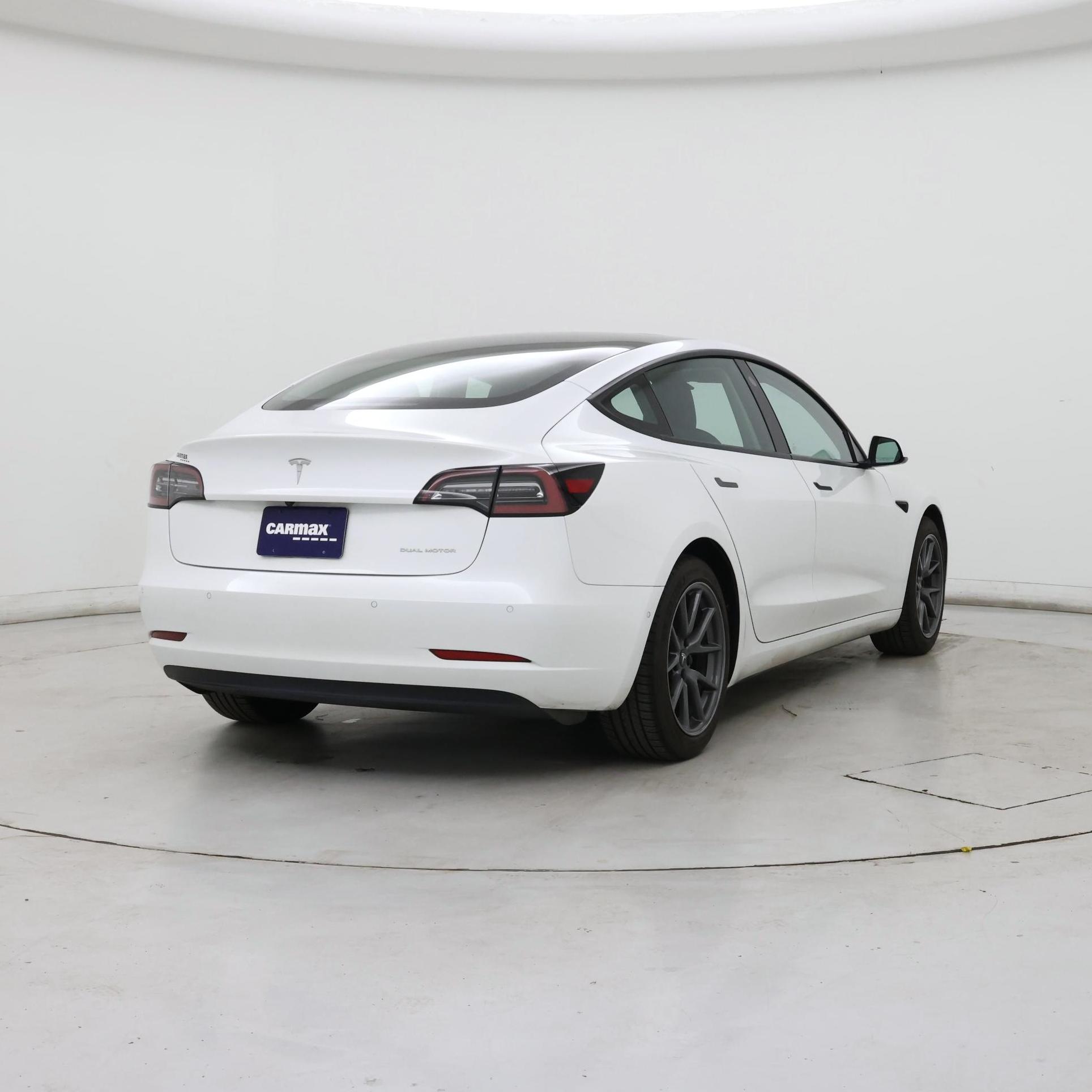 Thumbnail: 2022 Tesla Model 3 - 8