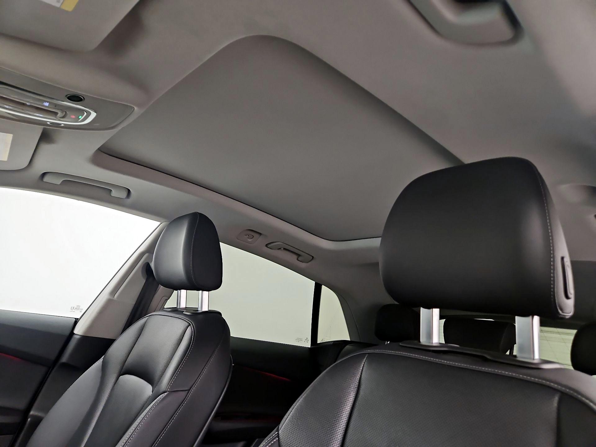 Thumbnail: 2022 Audi Q8 - 19