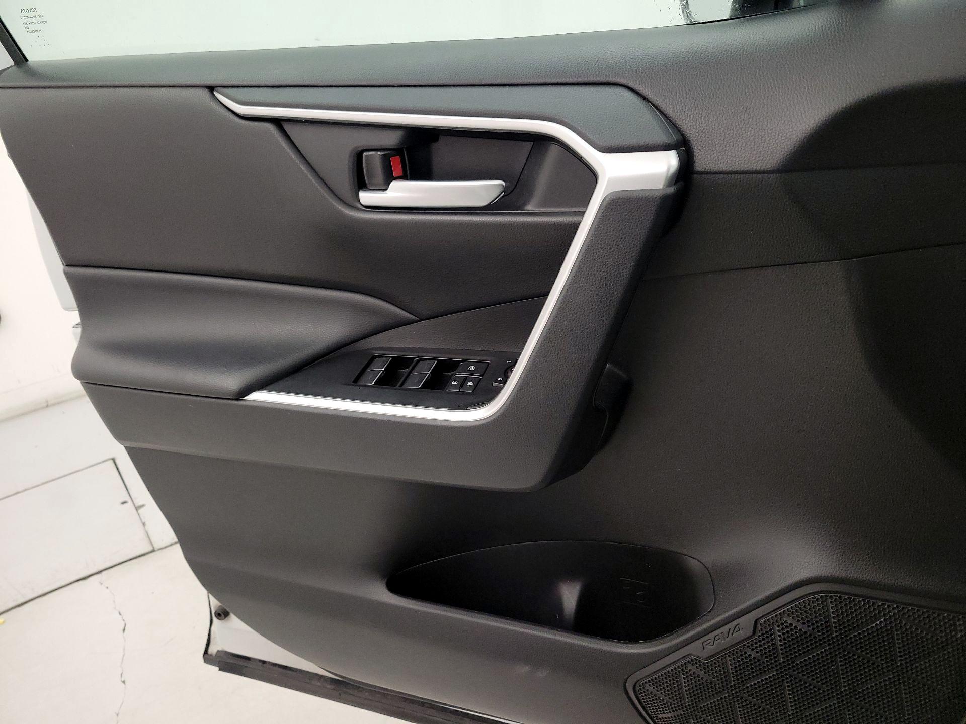 Thumbnail: 2023 Toyota RAV4 - 12