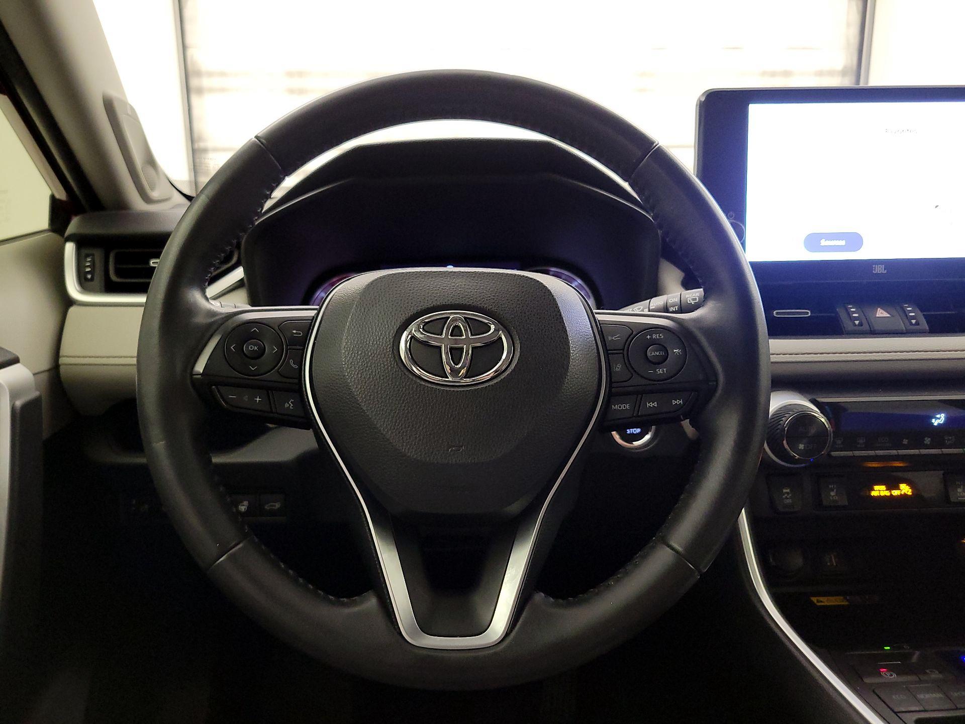 Thumbnail: 2023 Toyota RAV4 - 10