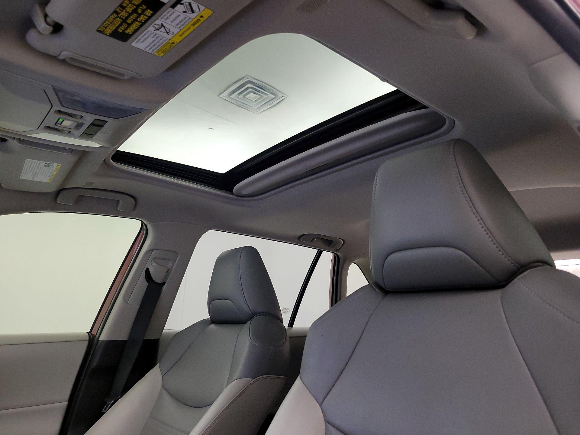 Thumbnail: 2023 Toyota RAV4 - 19