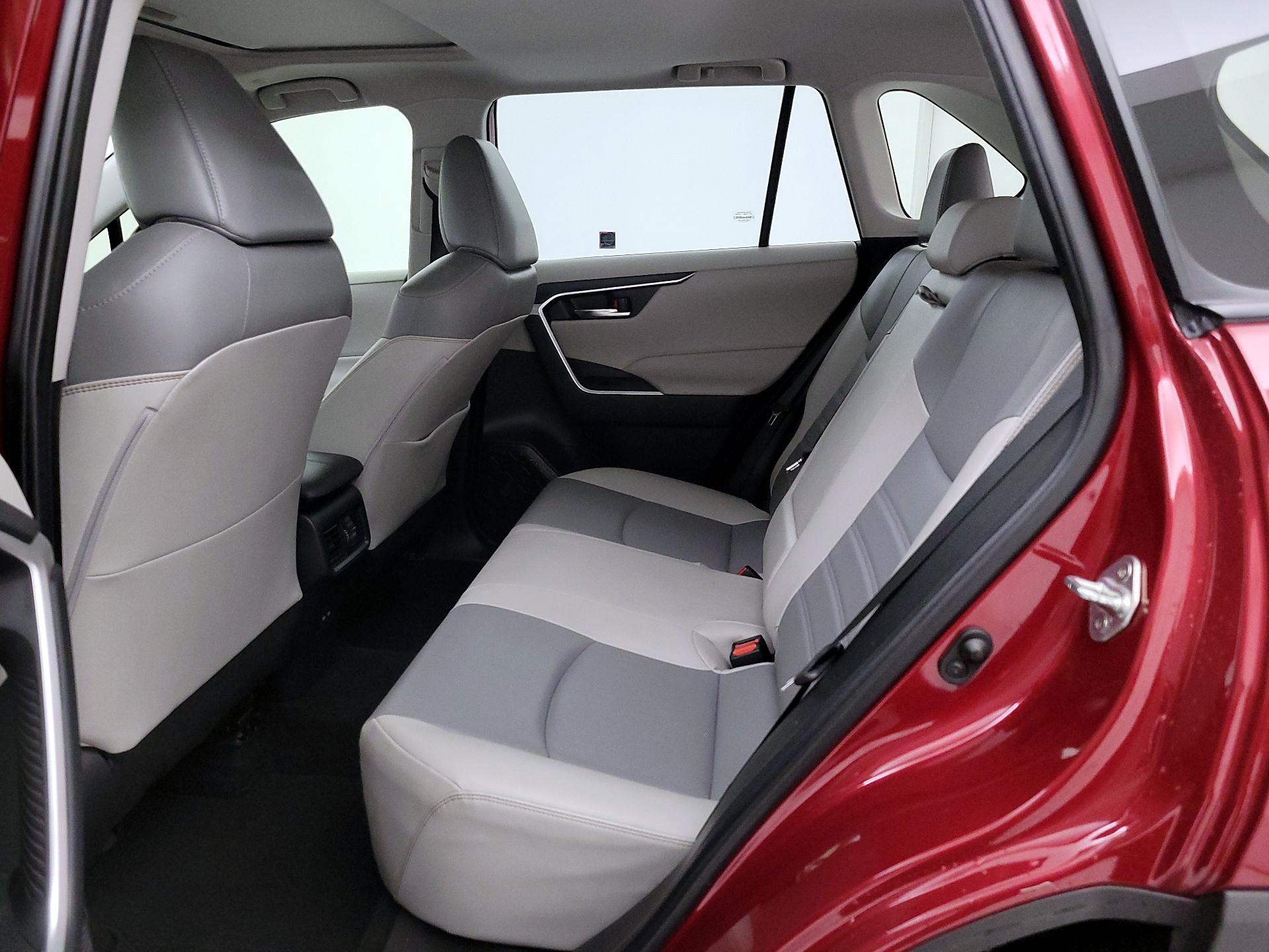 Thumbnail: 2023 Toyota RAV4 - 20