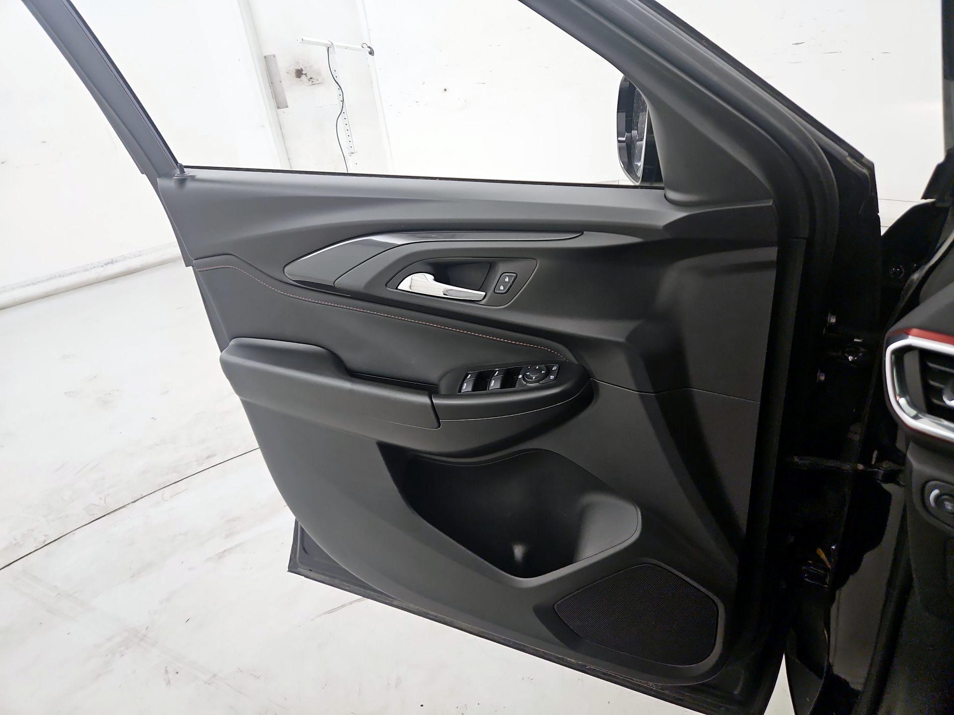 Thumbnail: 2022 Chevrolet TrailBlazer - 12