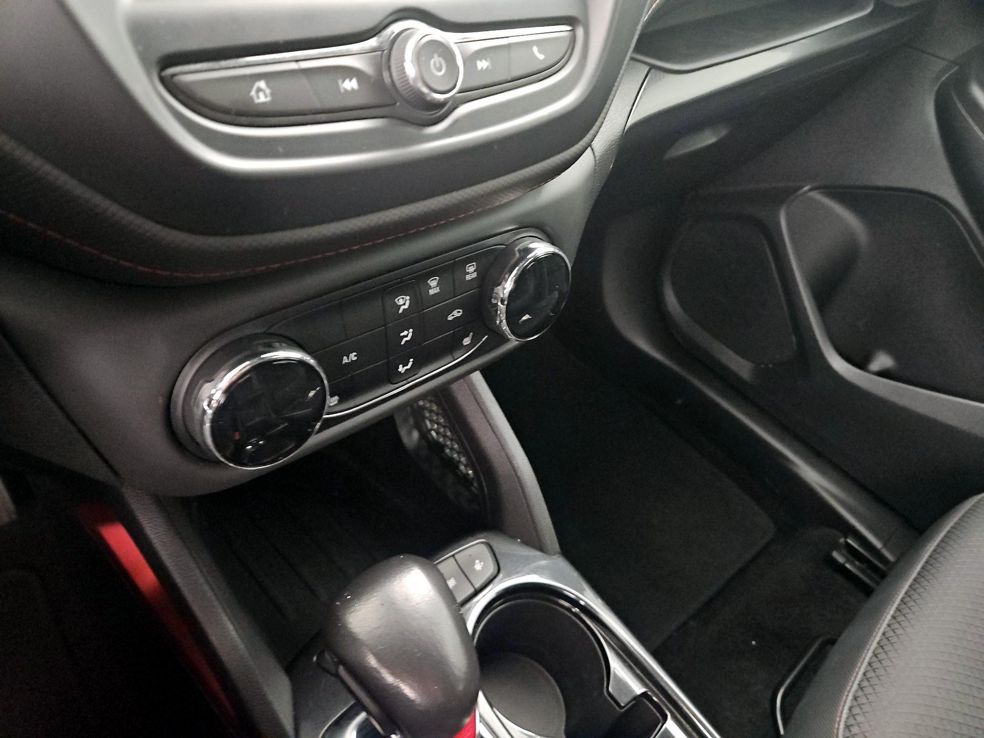 Thumbnail: 2022 Chevrolet TrailBlazer - 16