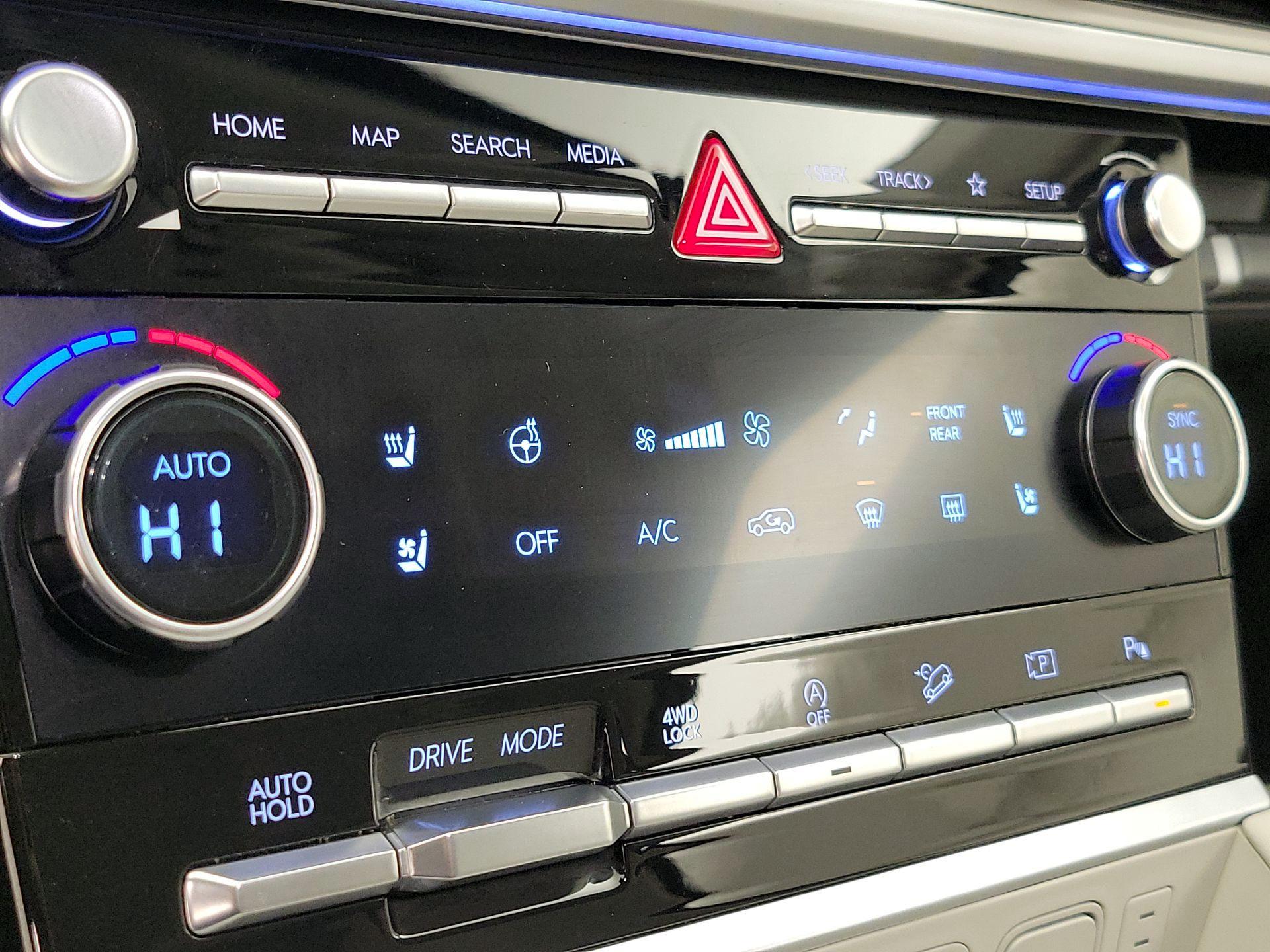 Thumbnail: 2024 Hyundai Santa Fe - 16