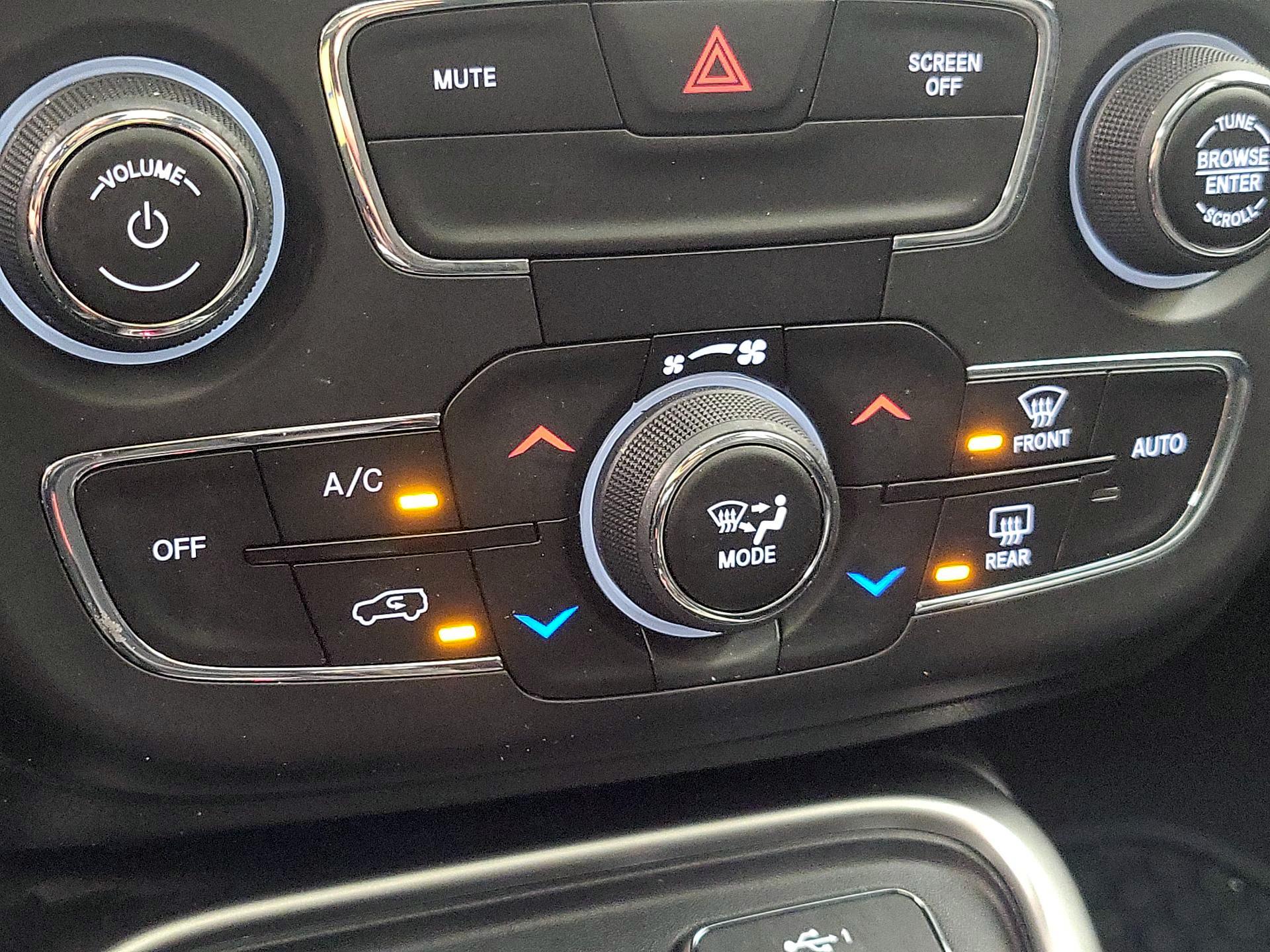 Thumbnail: 2021 Jeep Compass - 16