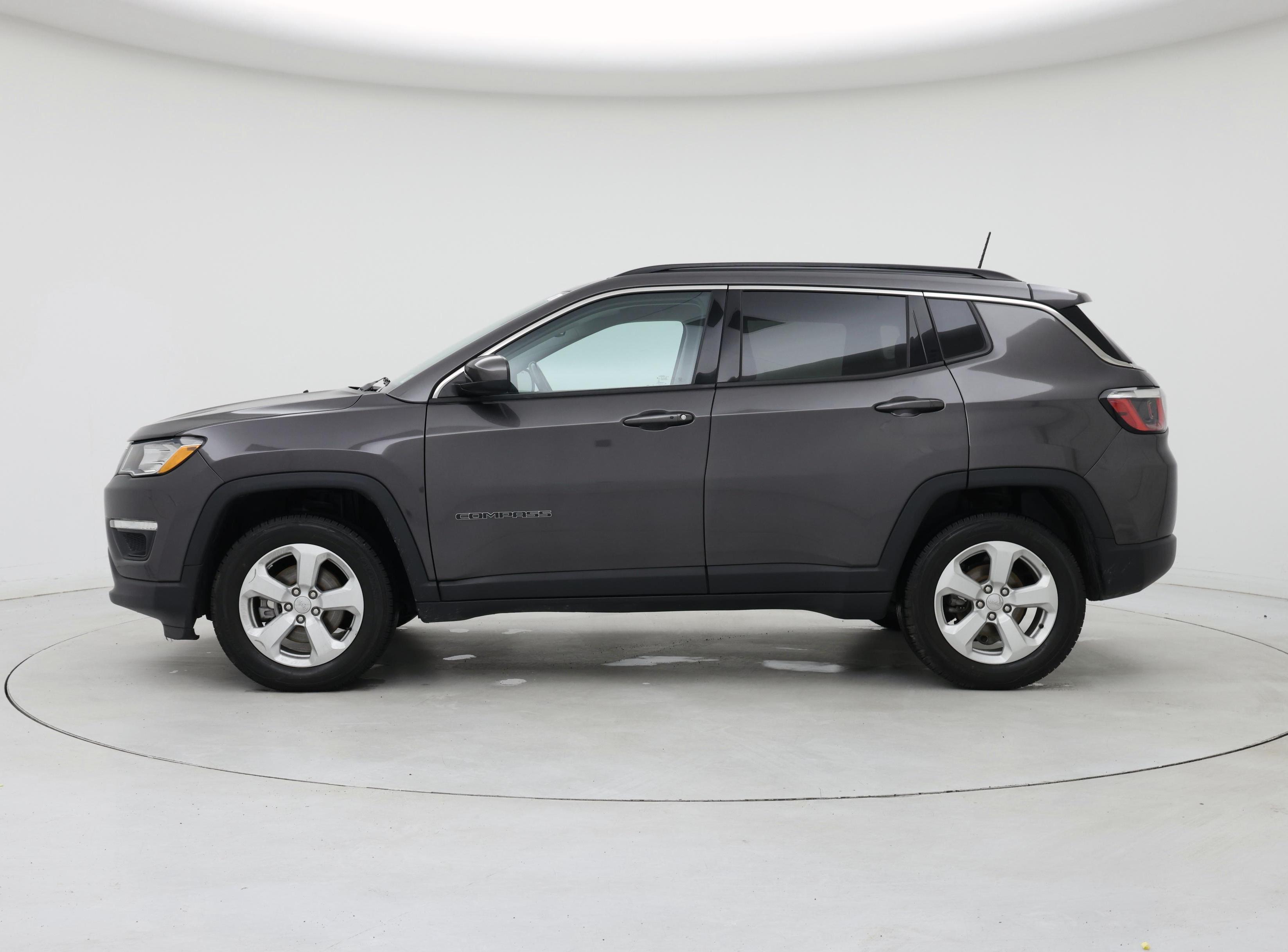 Thumbnail: 2020 Jeep Compass - 3