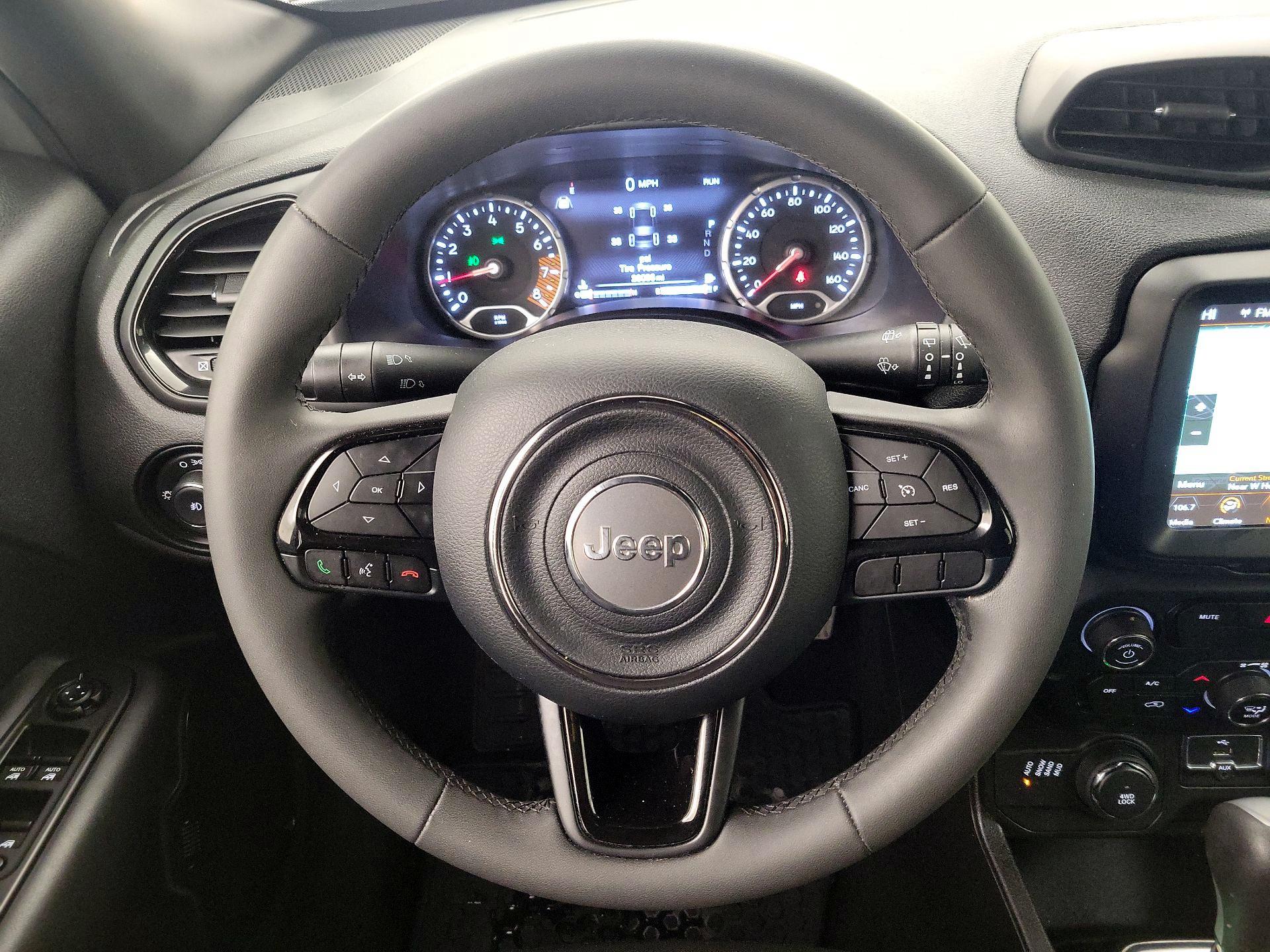 Thumbnail: 2022 Jeep Renegade - 10