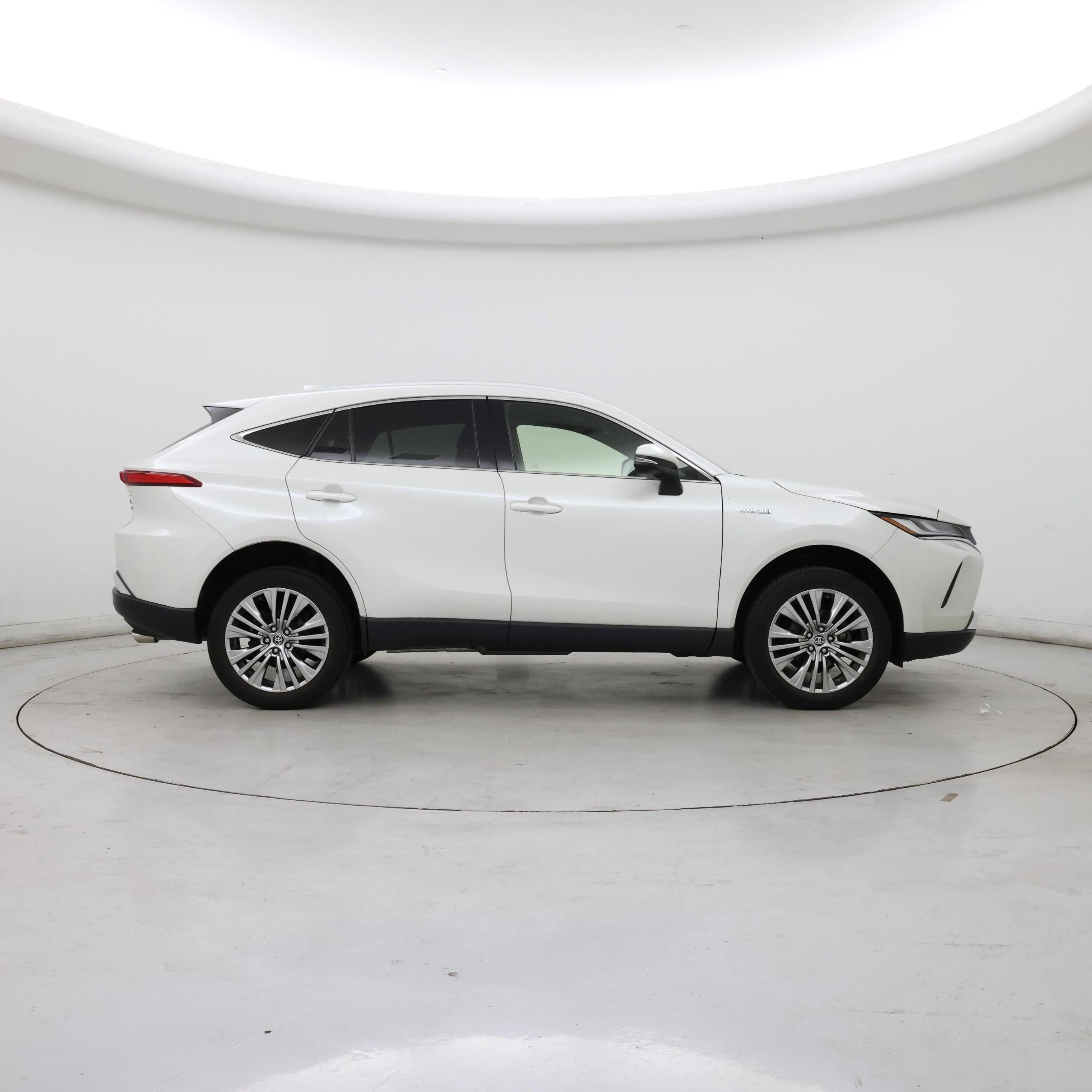 Thumbnail: 2021 Toyota Venza - 7