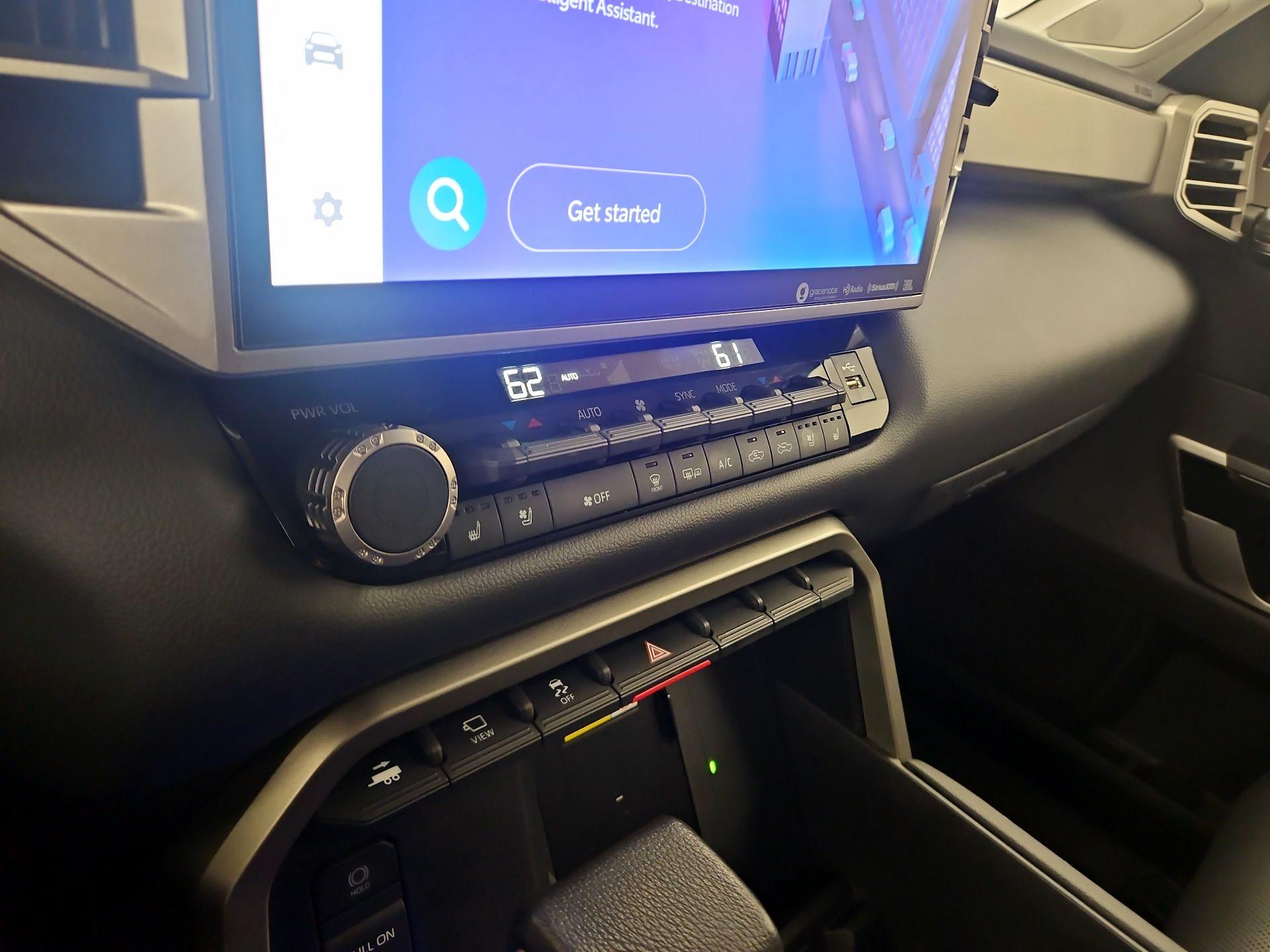 Thumbnail: 2023 Toyota Tundra - 17