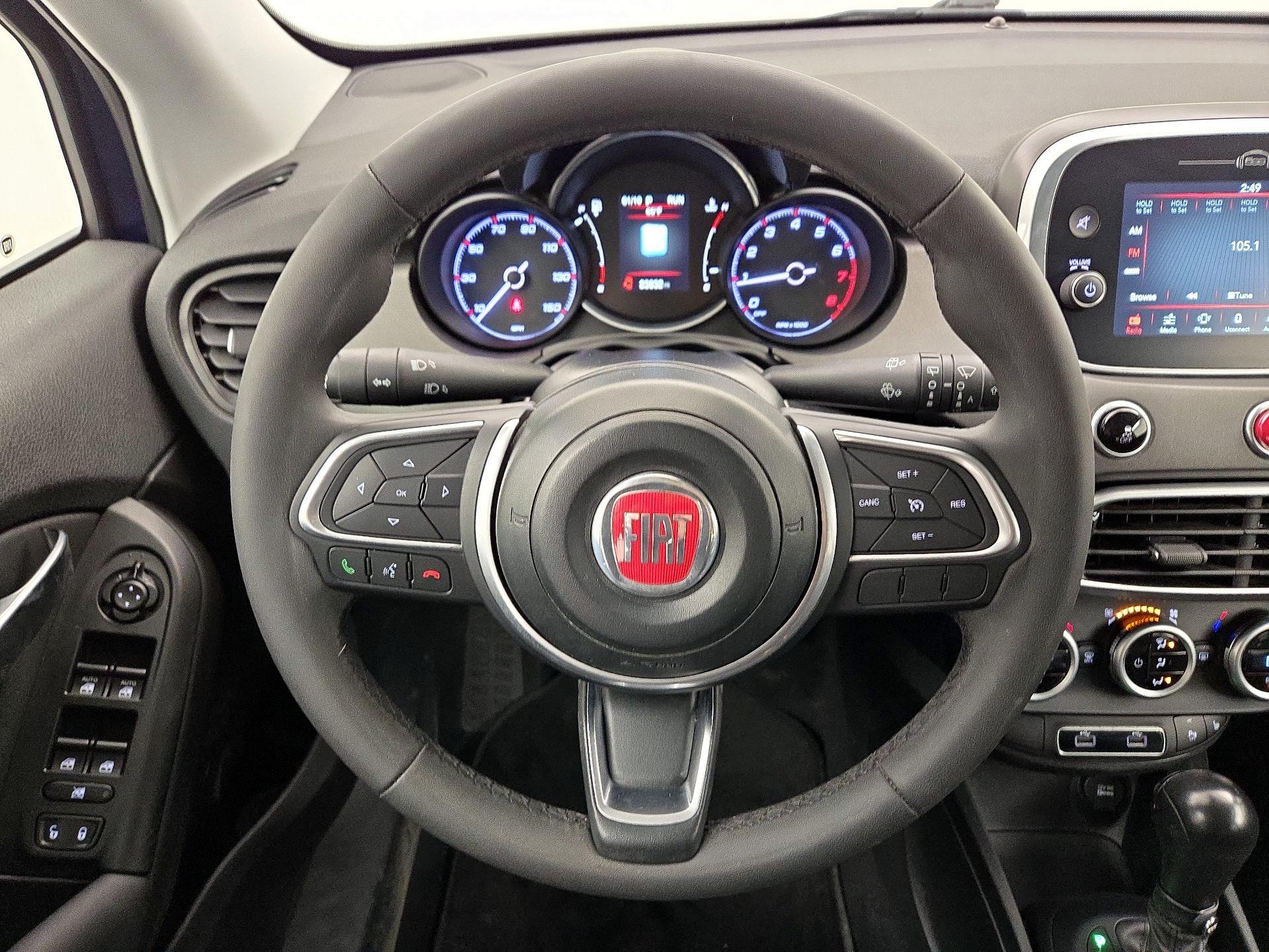 Thumbnail: 2023 Fiat 500X - 10