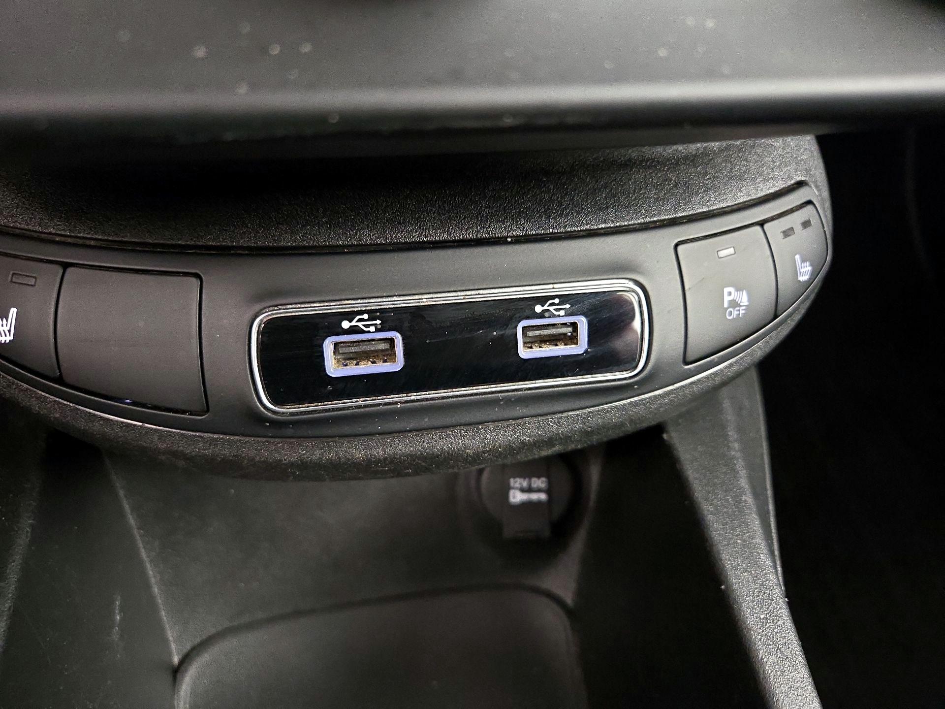 Thumbnail: 2023 Fiat 500X - 18