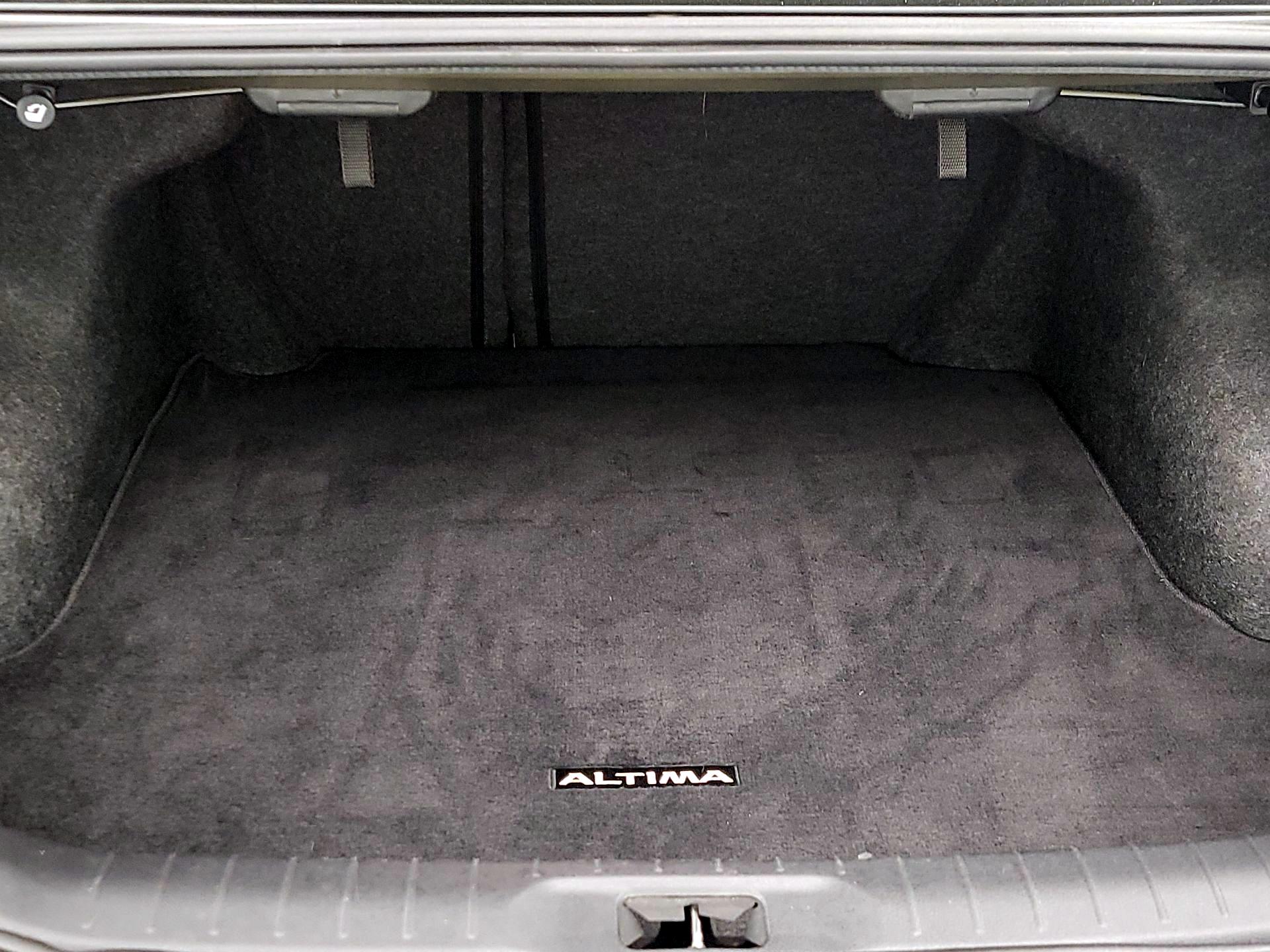 Thumbnail: 2022 Nissan Altima - 20