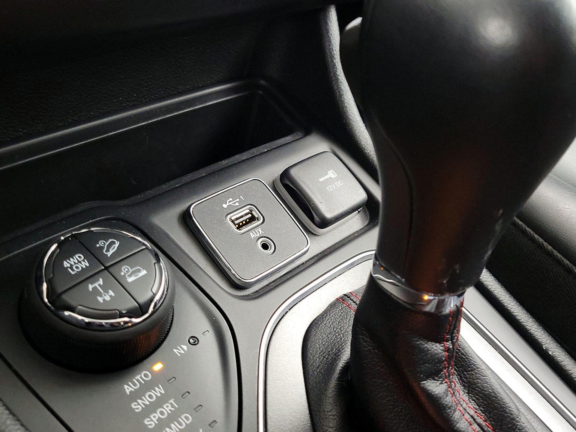 Thumbnail: 2022 Jeep Cherokee - 19