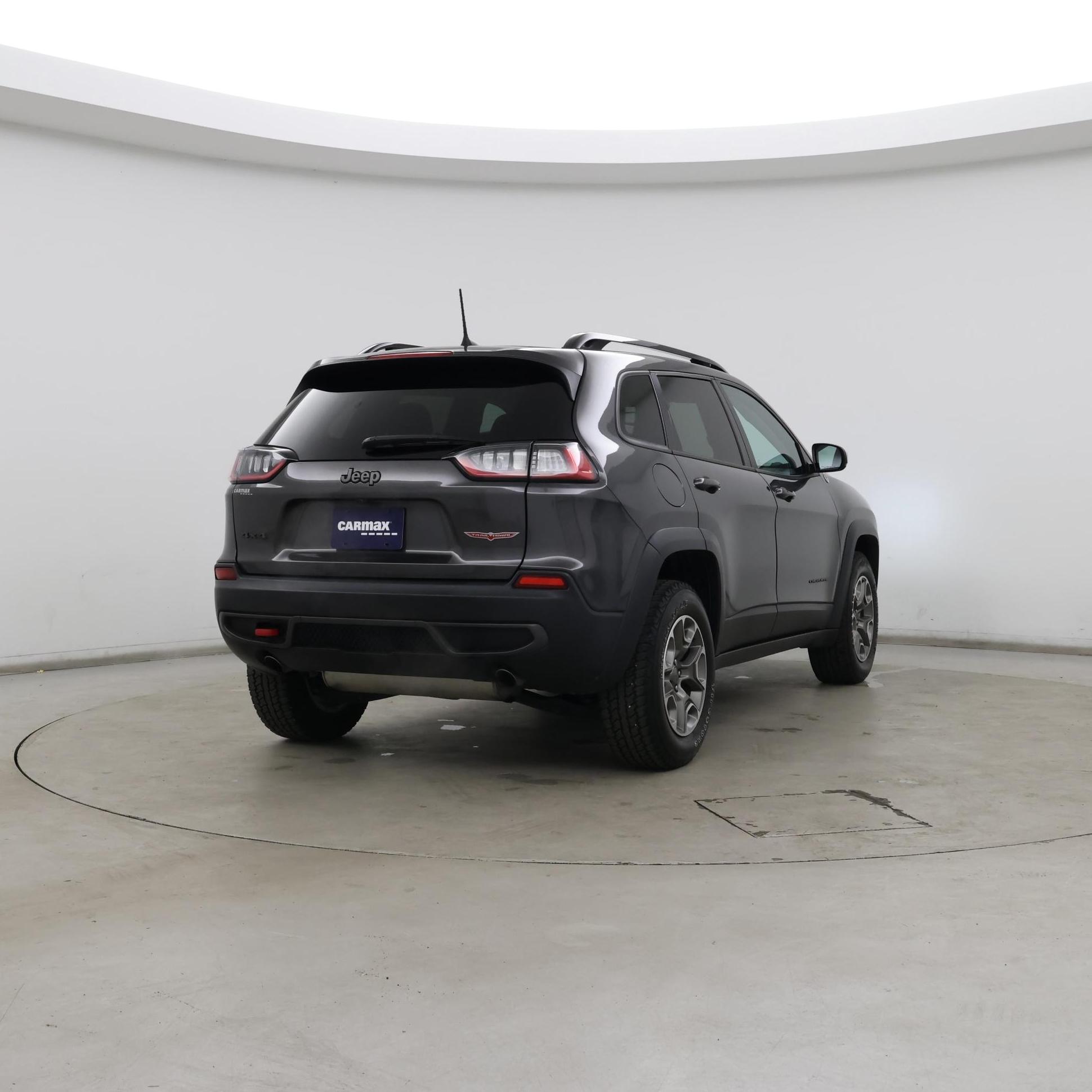 Thumbnail: 2022 Jeep Cherokee - 8