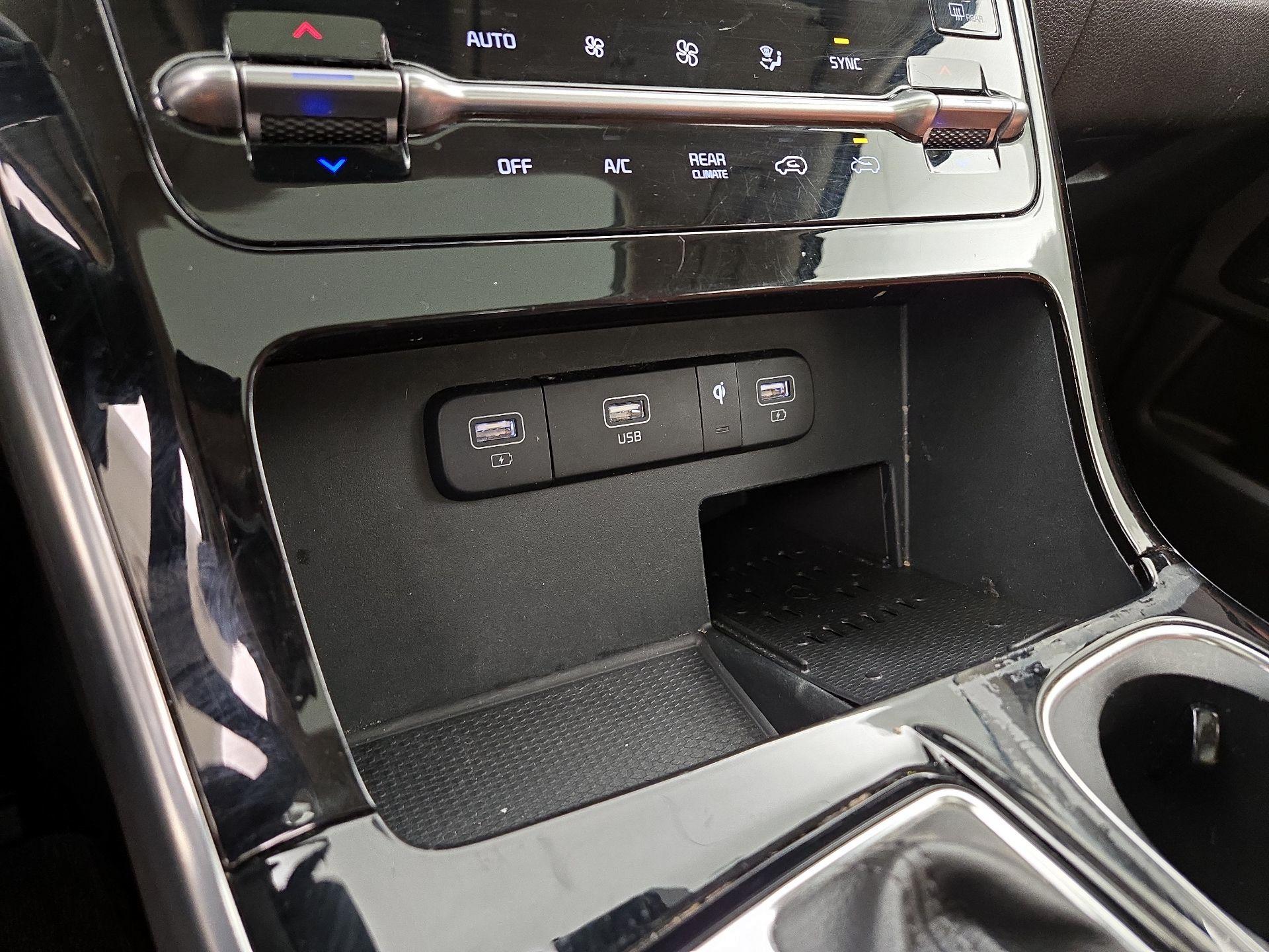 Thumbnail: 2024 Kia Carnival - 19