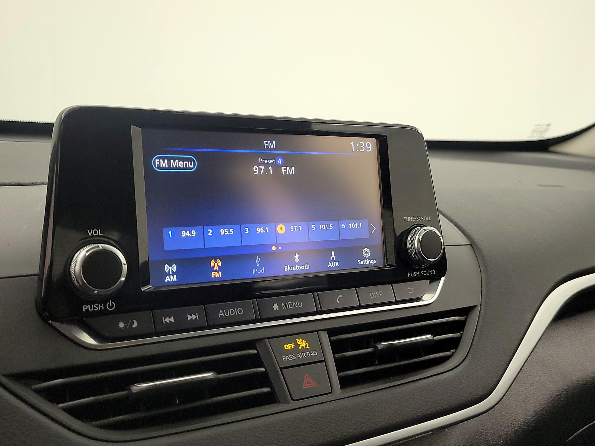 Thumbnail: 2023 Nissan Altima - 15