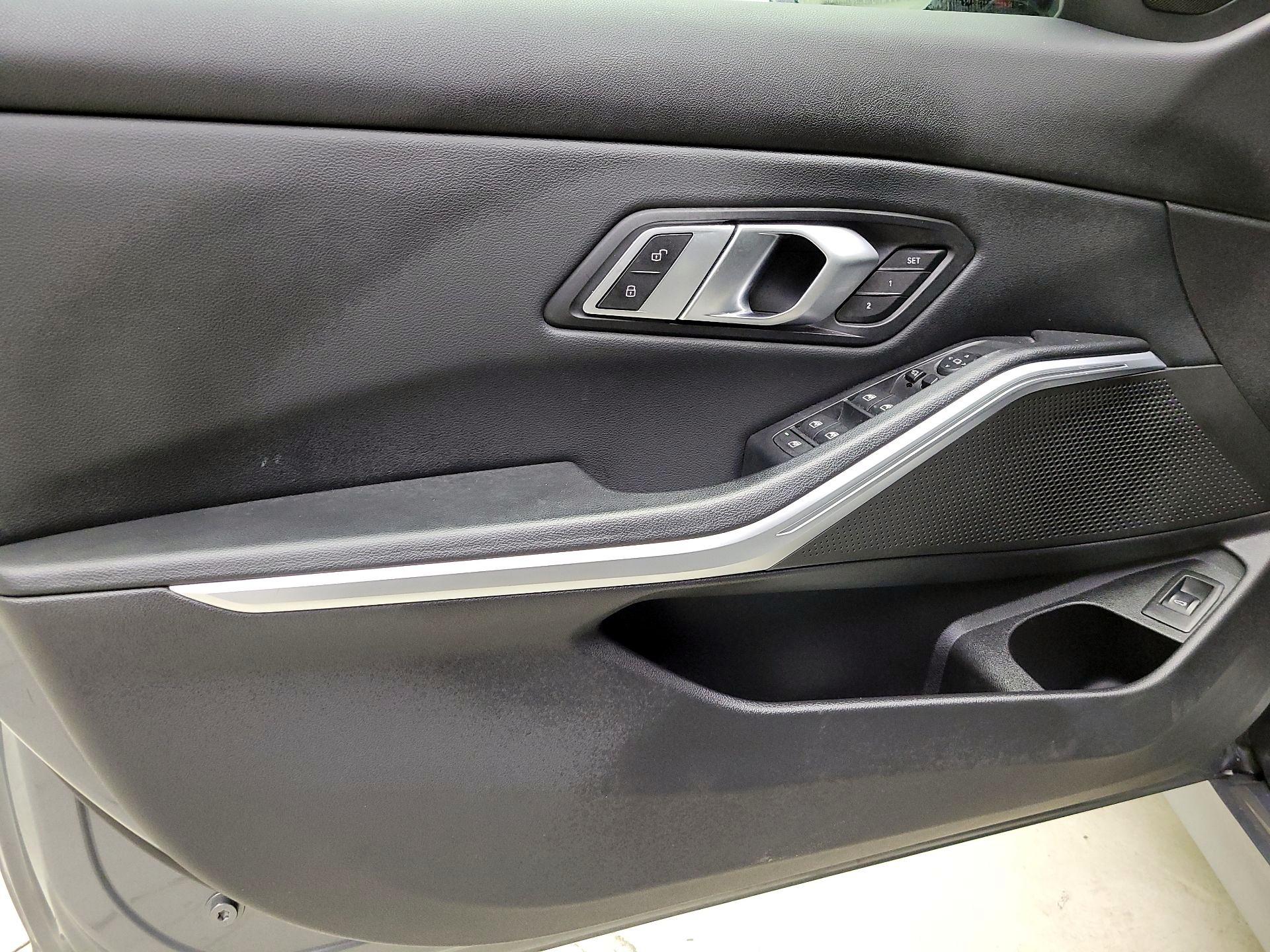 Thumbnail: 2023 BMW 3 Series - 12