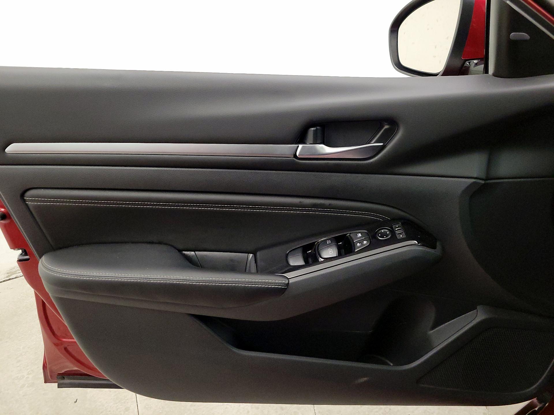 Thumbnail: 2022 Nissan Altima - 12