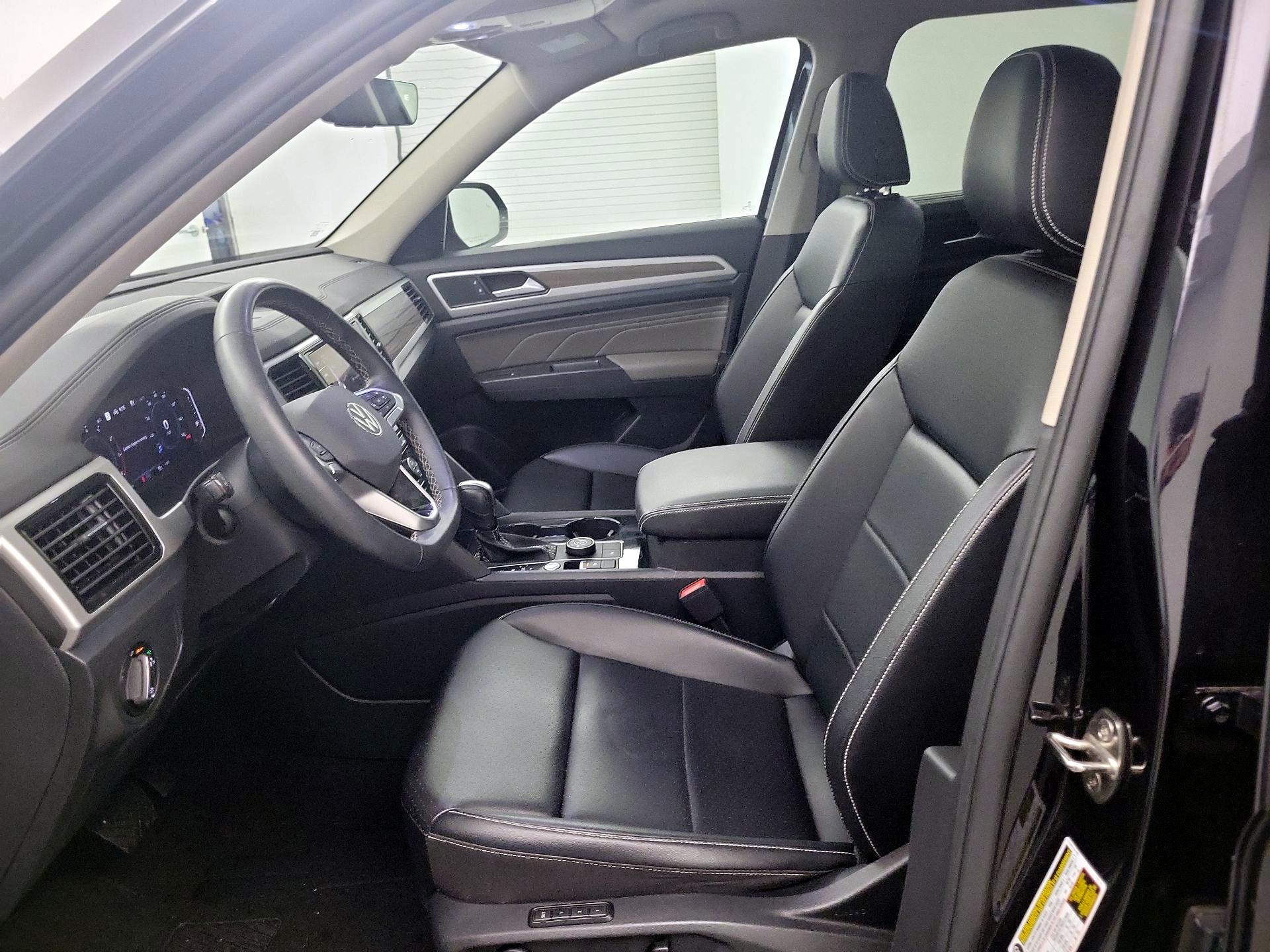 Thumbnail: 2022 Volkswagen Atlas - 9